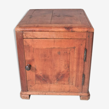 Small solid oak chest