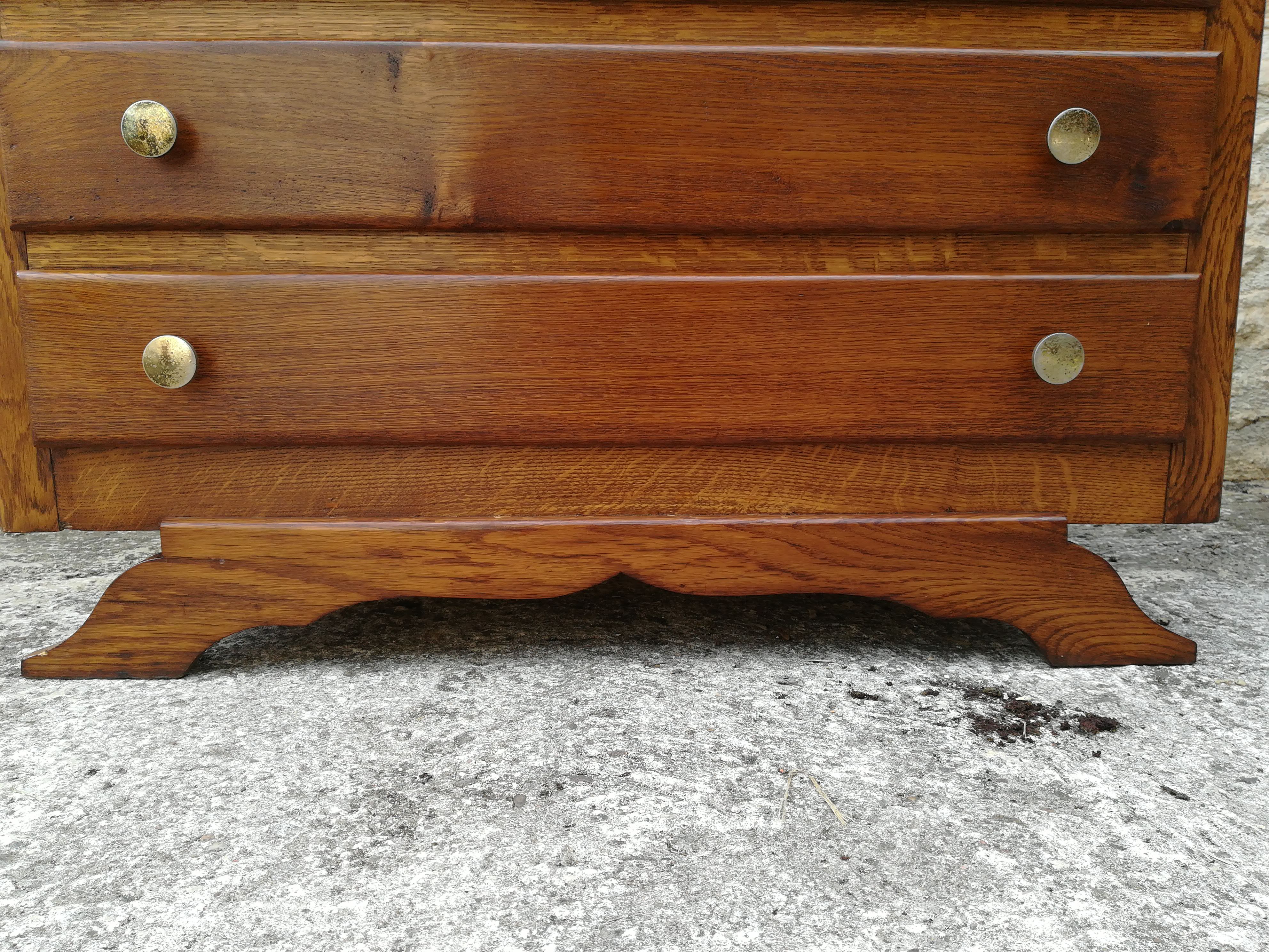 Vintage oak chest of drawers