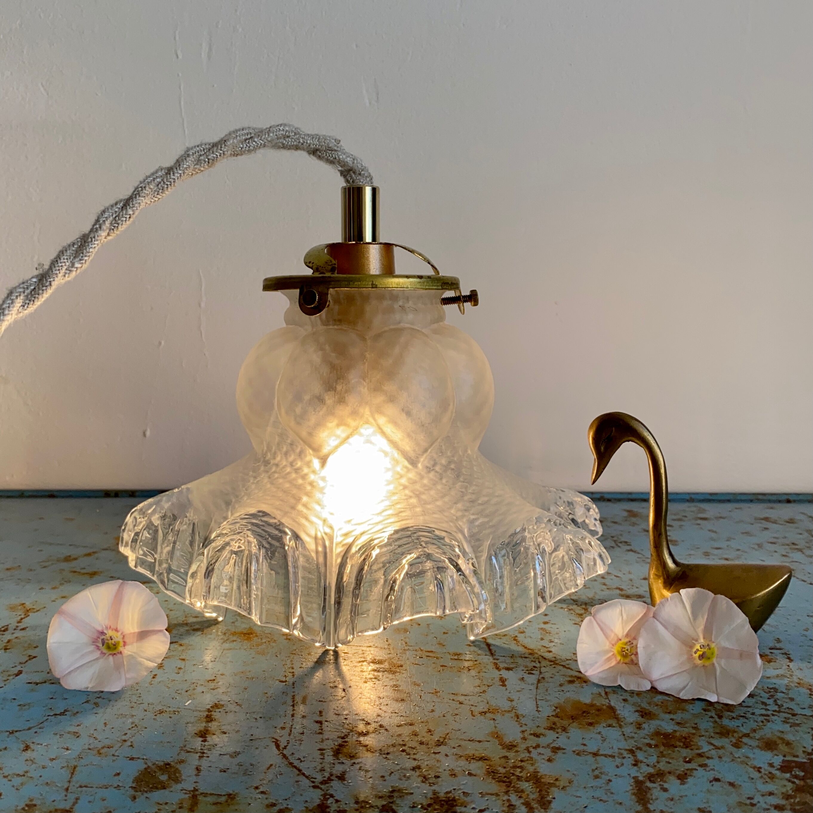 Vintage tulip stroller in transparent and frosted glass