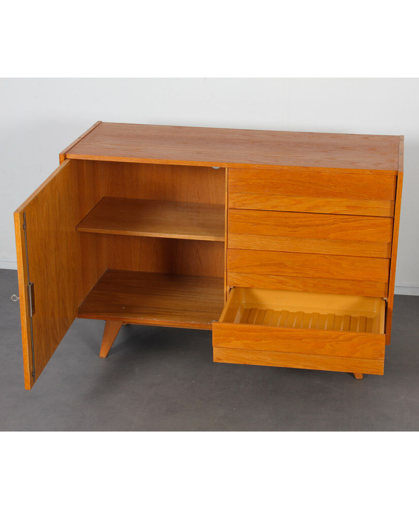 Commode par Jiroutek pour Interier Praha, modèle U-458, 1960