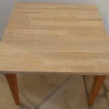 Coffee table with beech wood sheathed legs