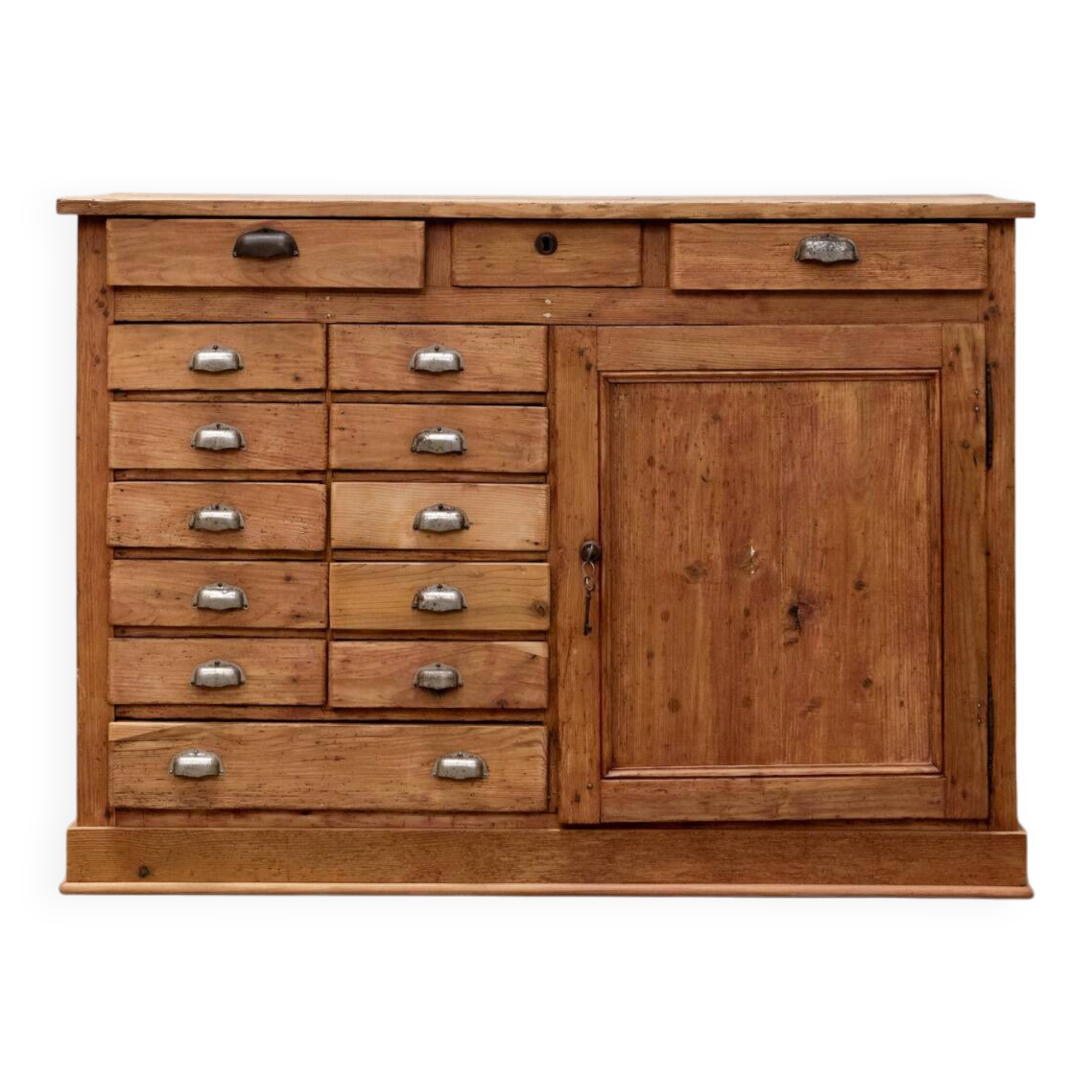 Old workshop furniture from 1930 in fir wood.