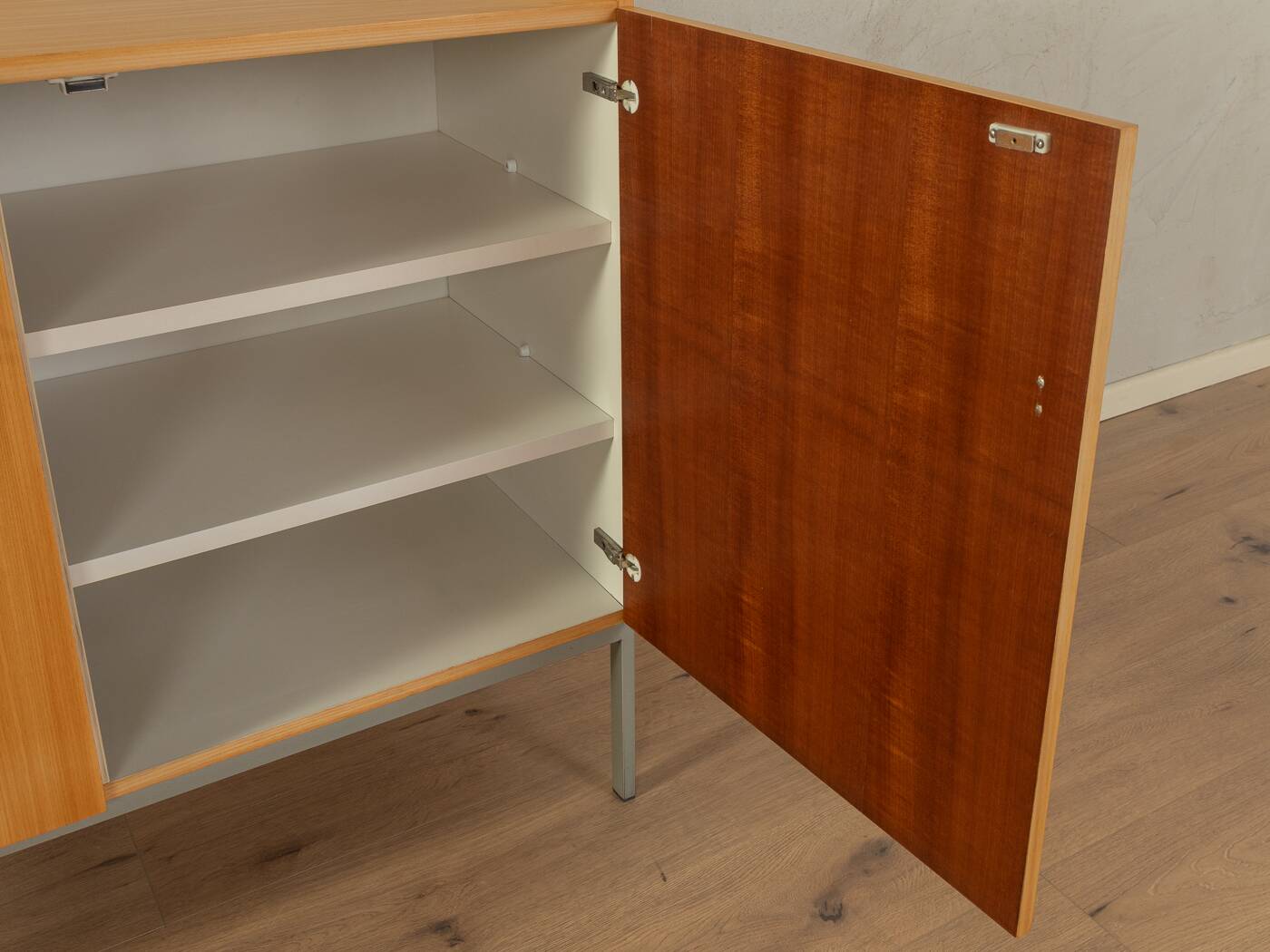 Chest of drawers from the 1960s