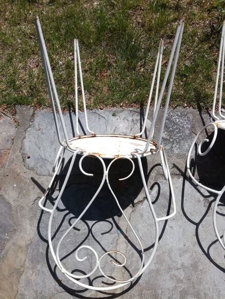 Paire de fauteuils en métal