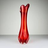 Mid-century red glass vase, Italy, 1970s