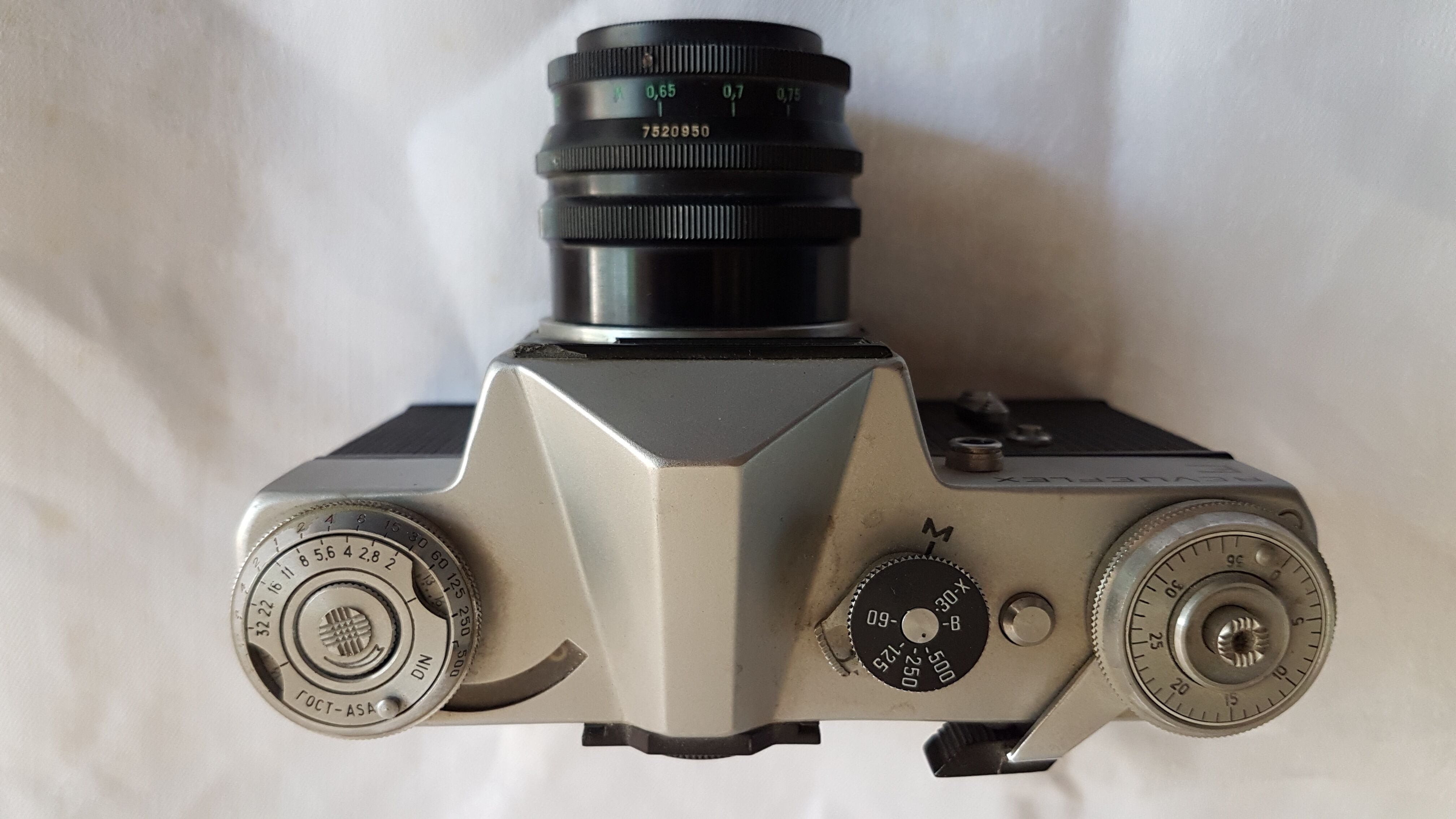 Revueflex film camera zenith
