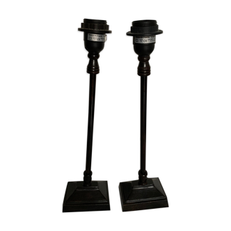 2 feet of metal lamps