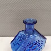 Blue glass vase from Riihimäen Lasi Finland, by Nanny Still.
