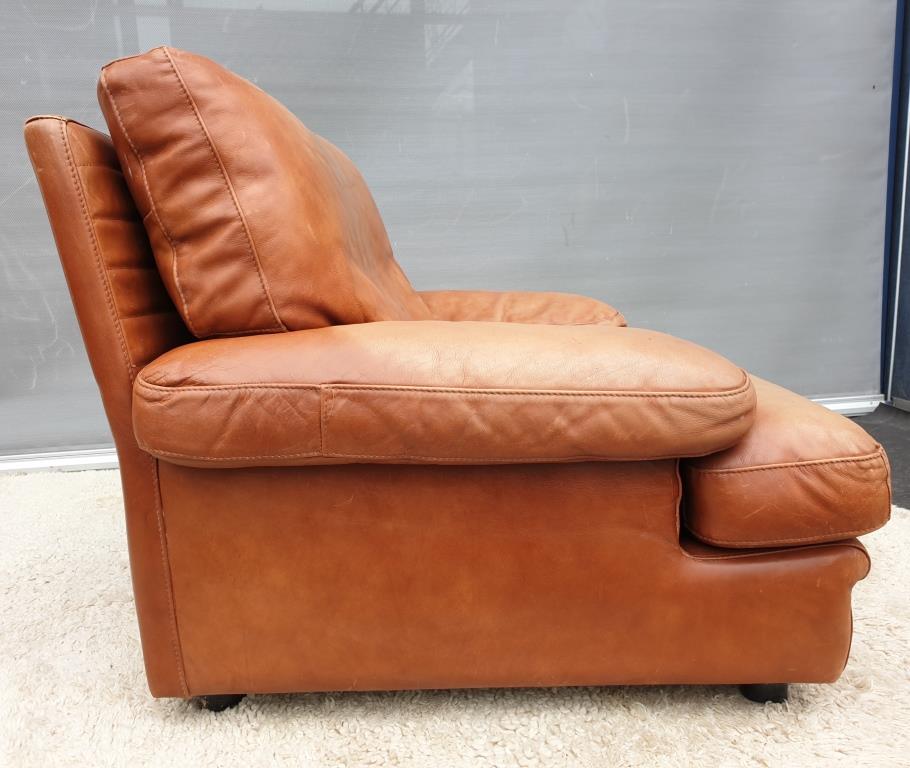Fauteuil club lounge cuir cognac design 1970