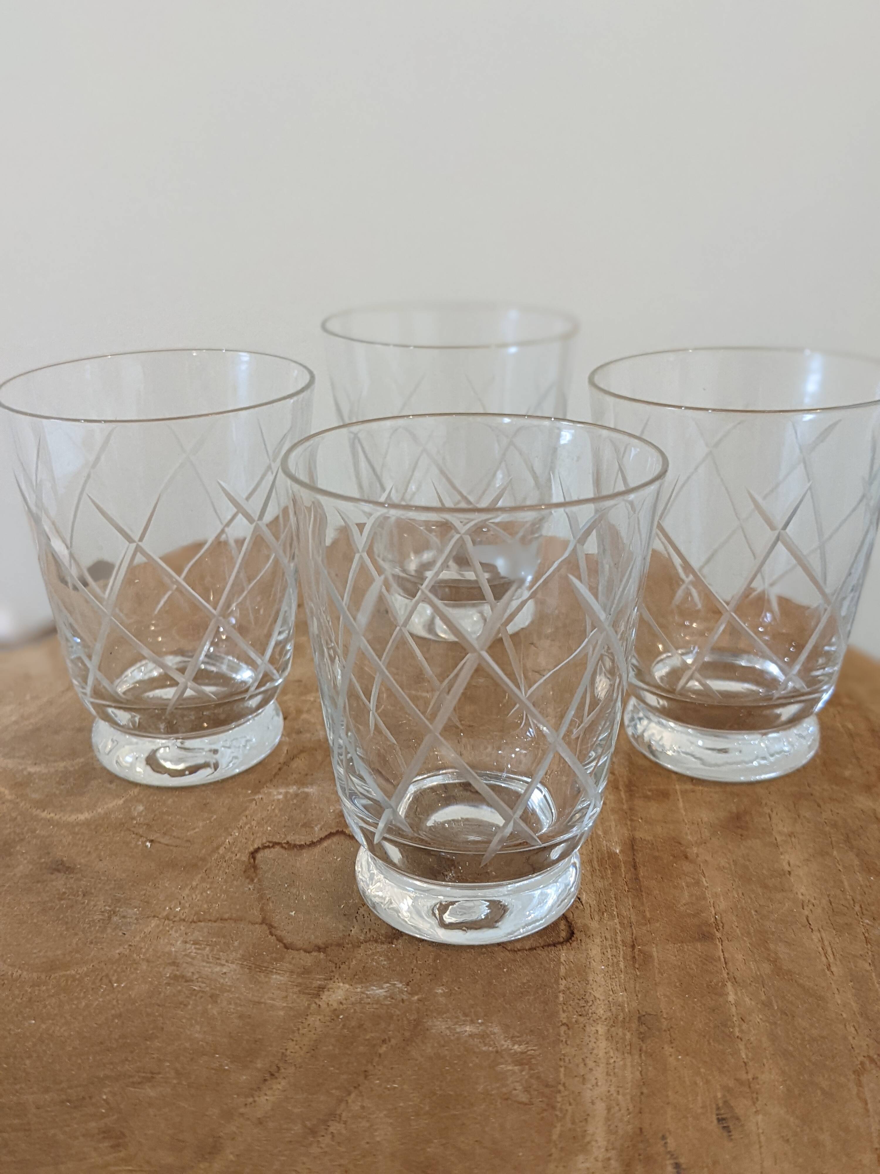 Small cups chiseled in vintage antique crystal