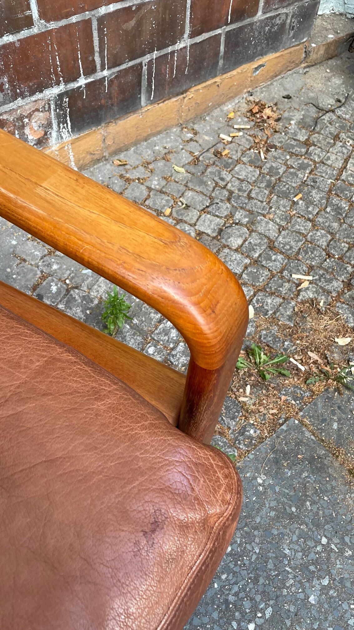 HS Denmark sofa in leather and teak from the 60s