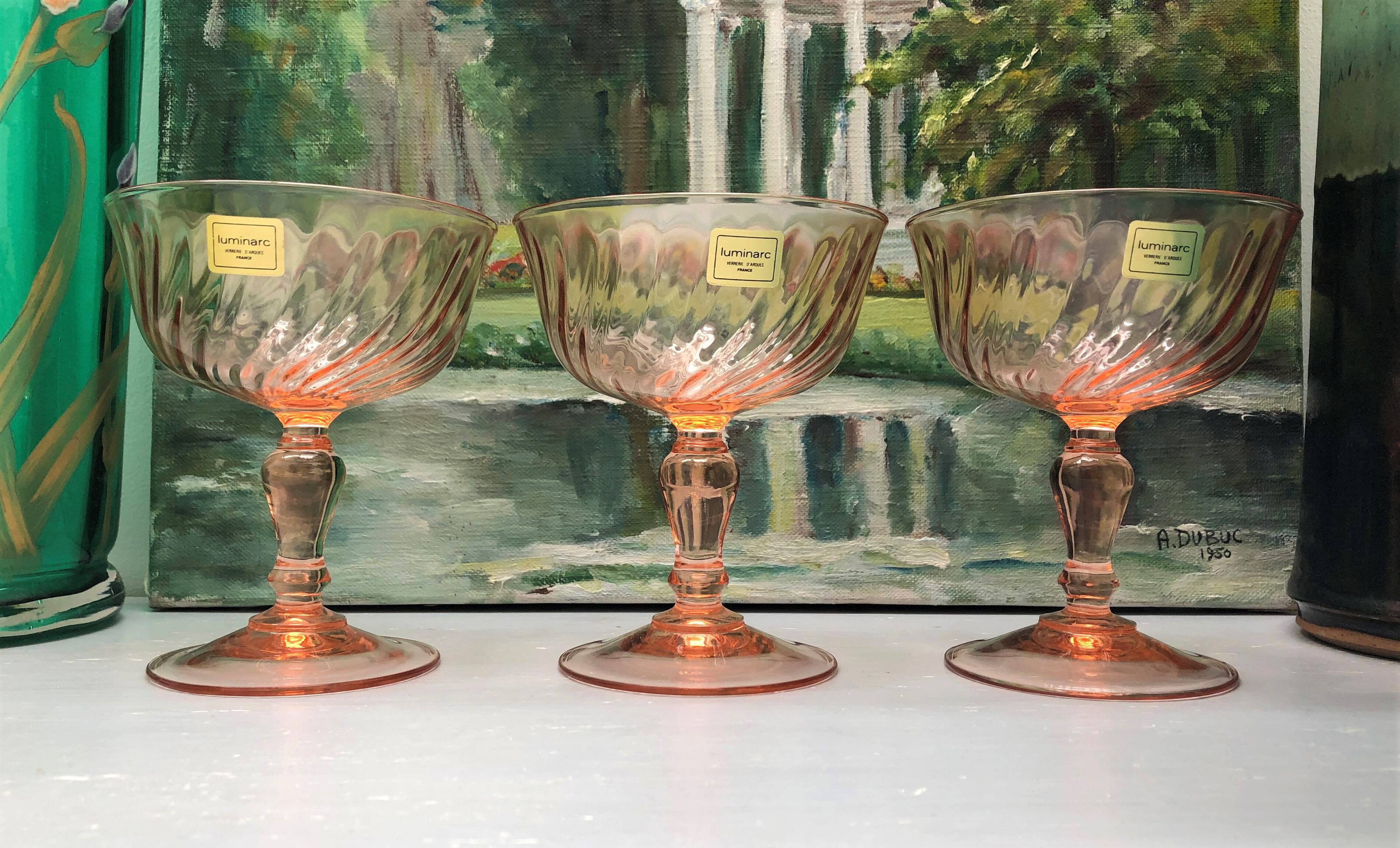 Rosaline champagne glass 70s design