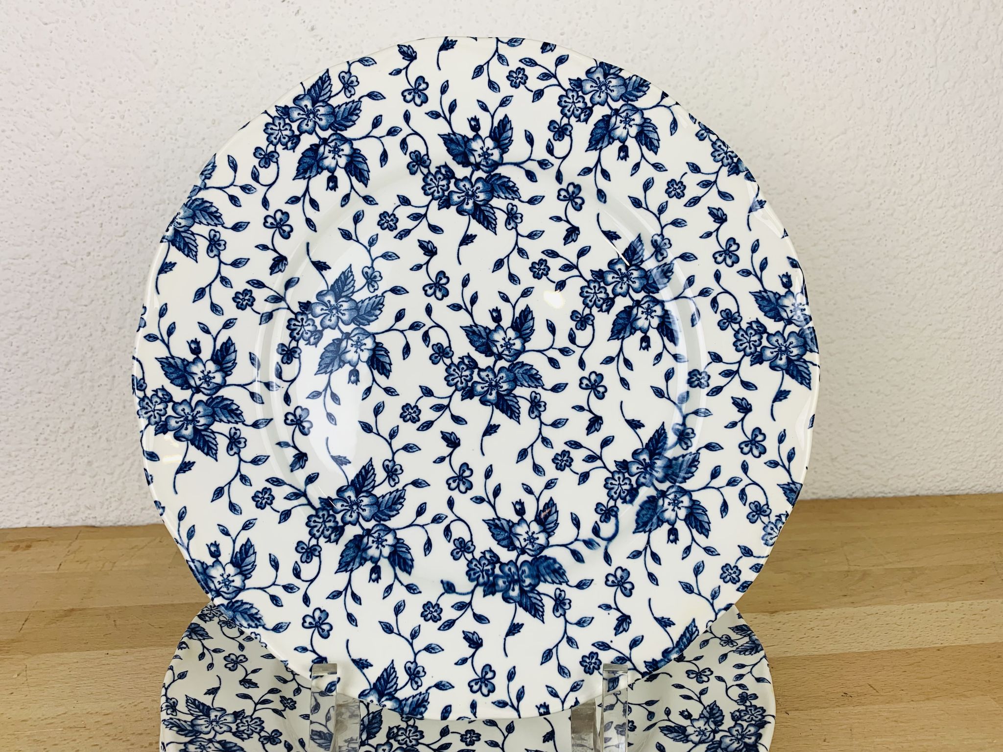 6 English plates blue flowers Royal Tudor Bouquet country style