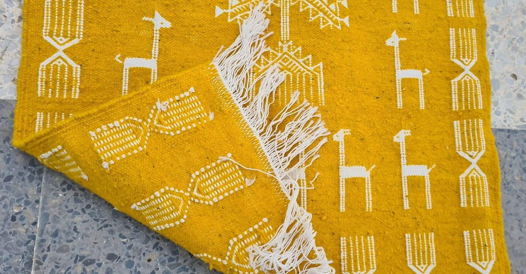 Berber yellow and white carpet 115x63cm