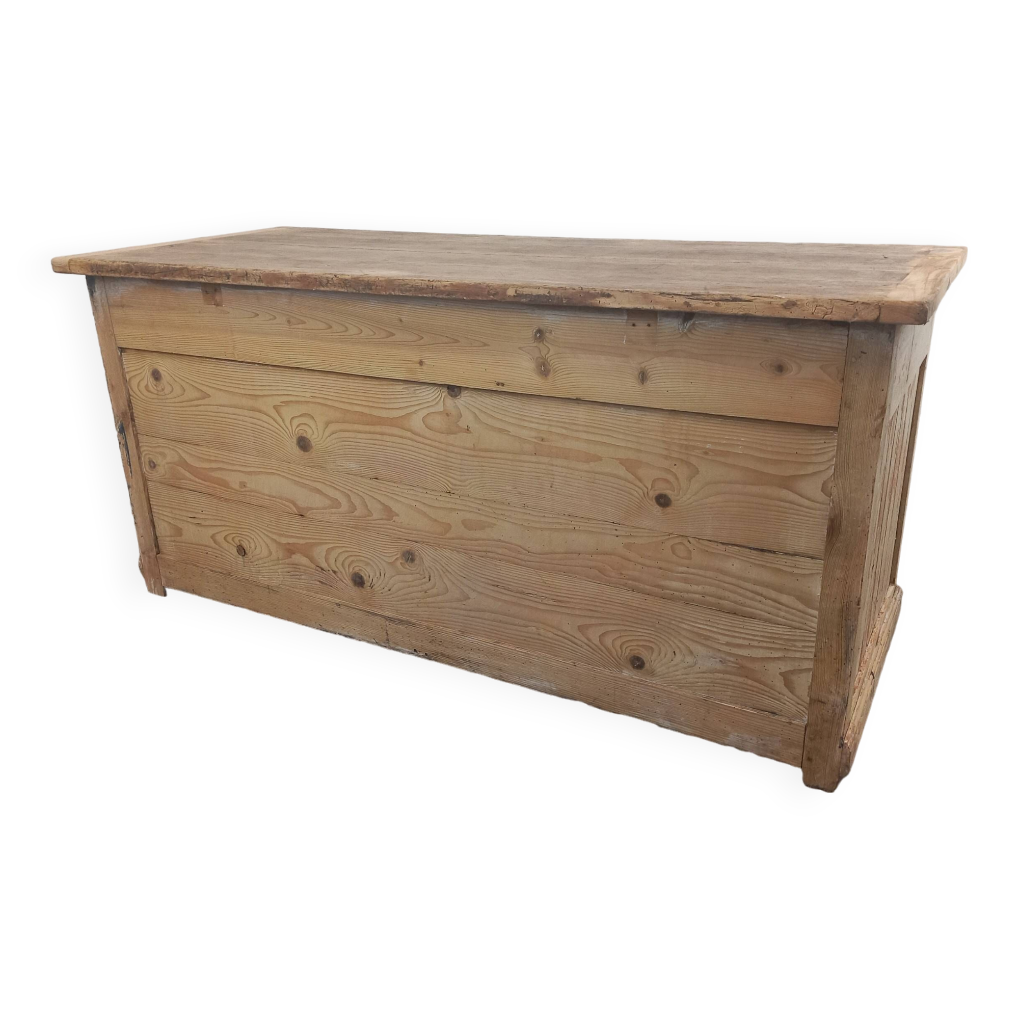 Weathered store bank