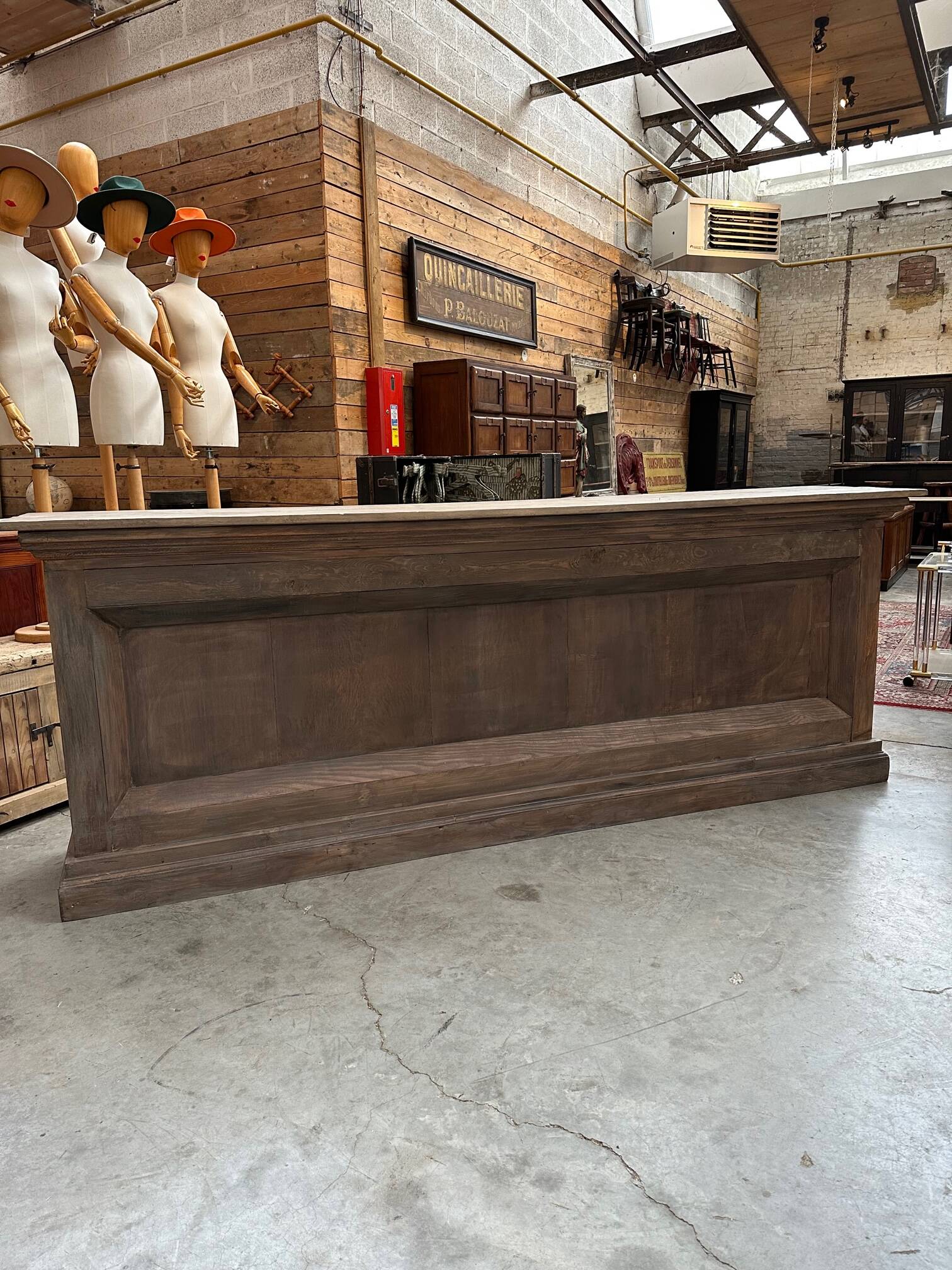Grand bar de fabrication artisanale