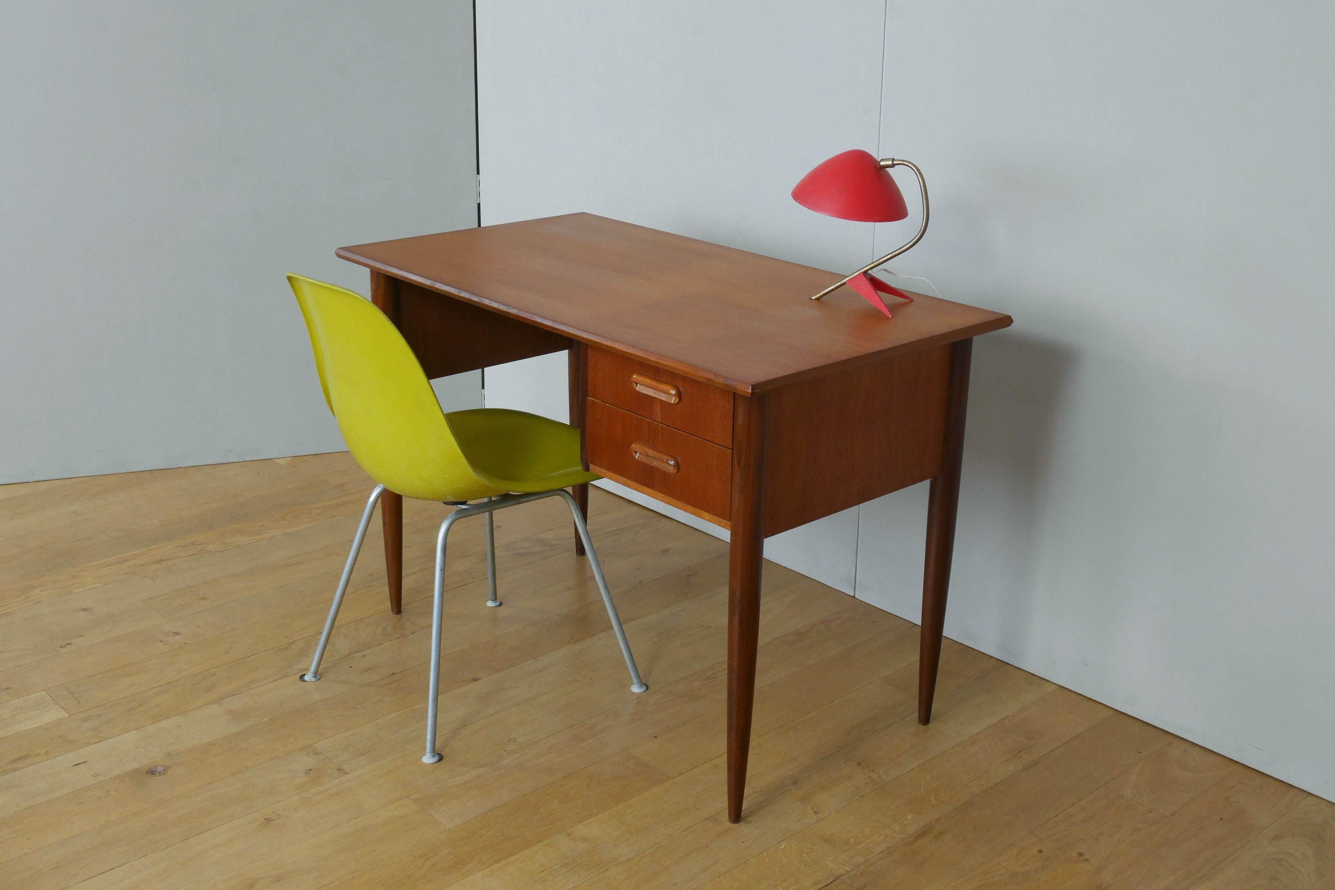Scandinavian desk in teak from the 60s