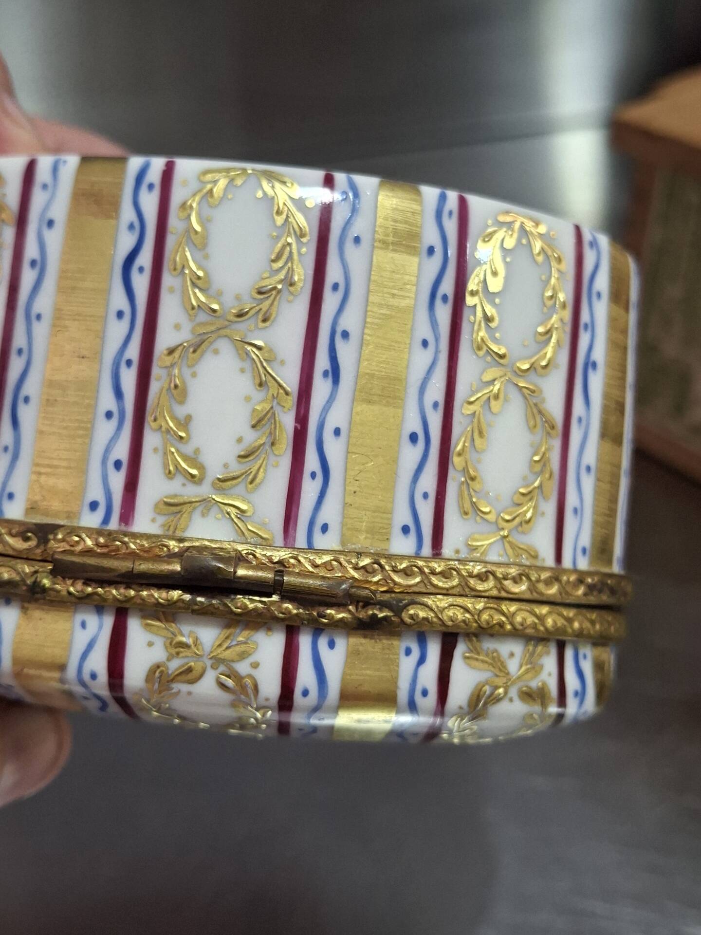 Sweet box