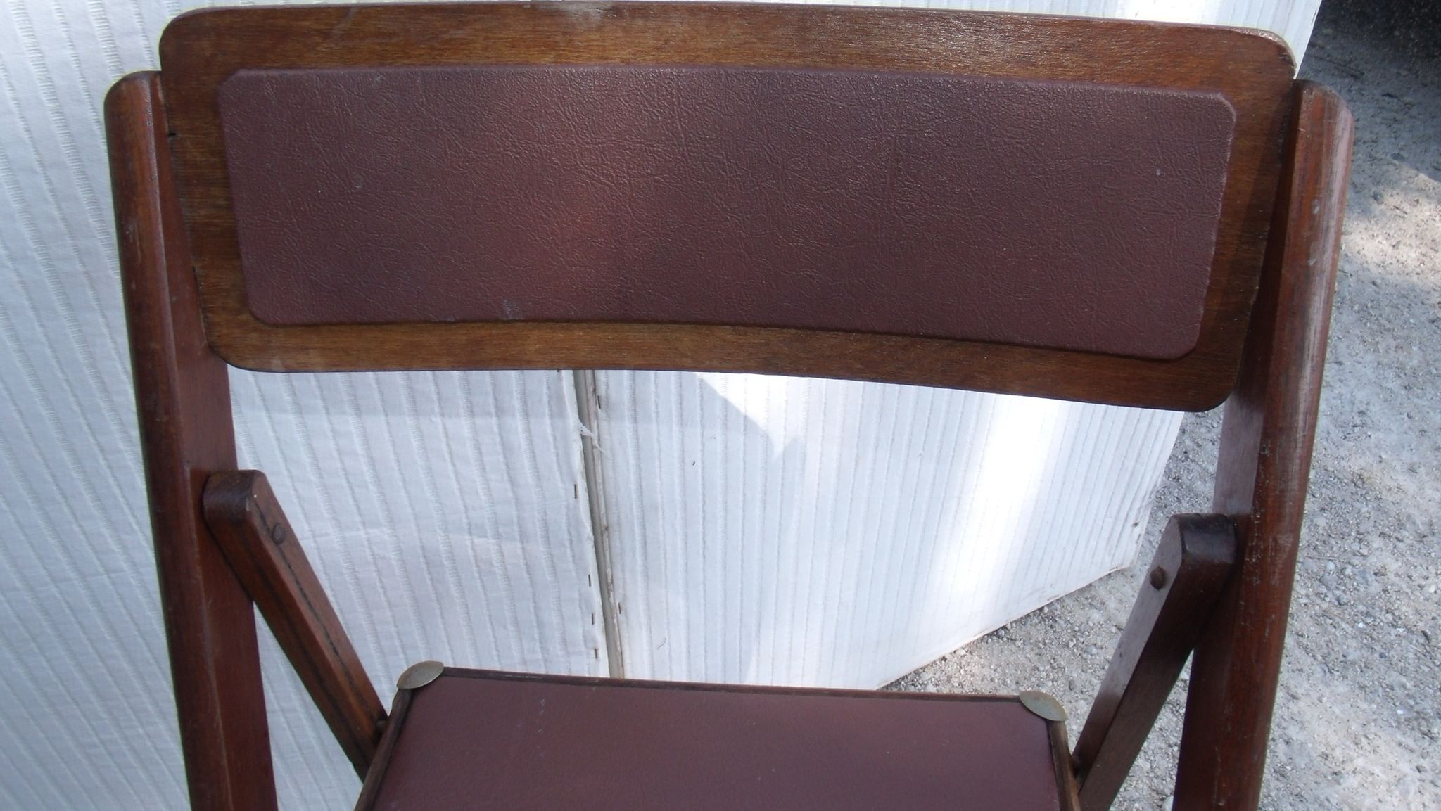 Set of 2 chairs wood folding american trump and skai