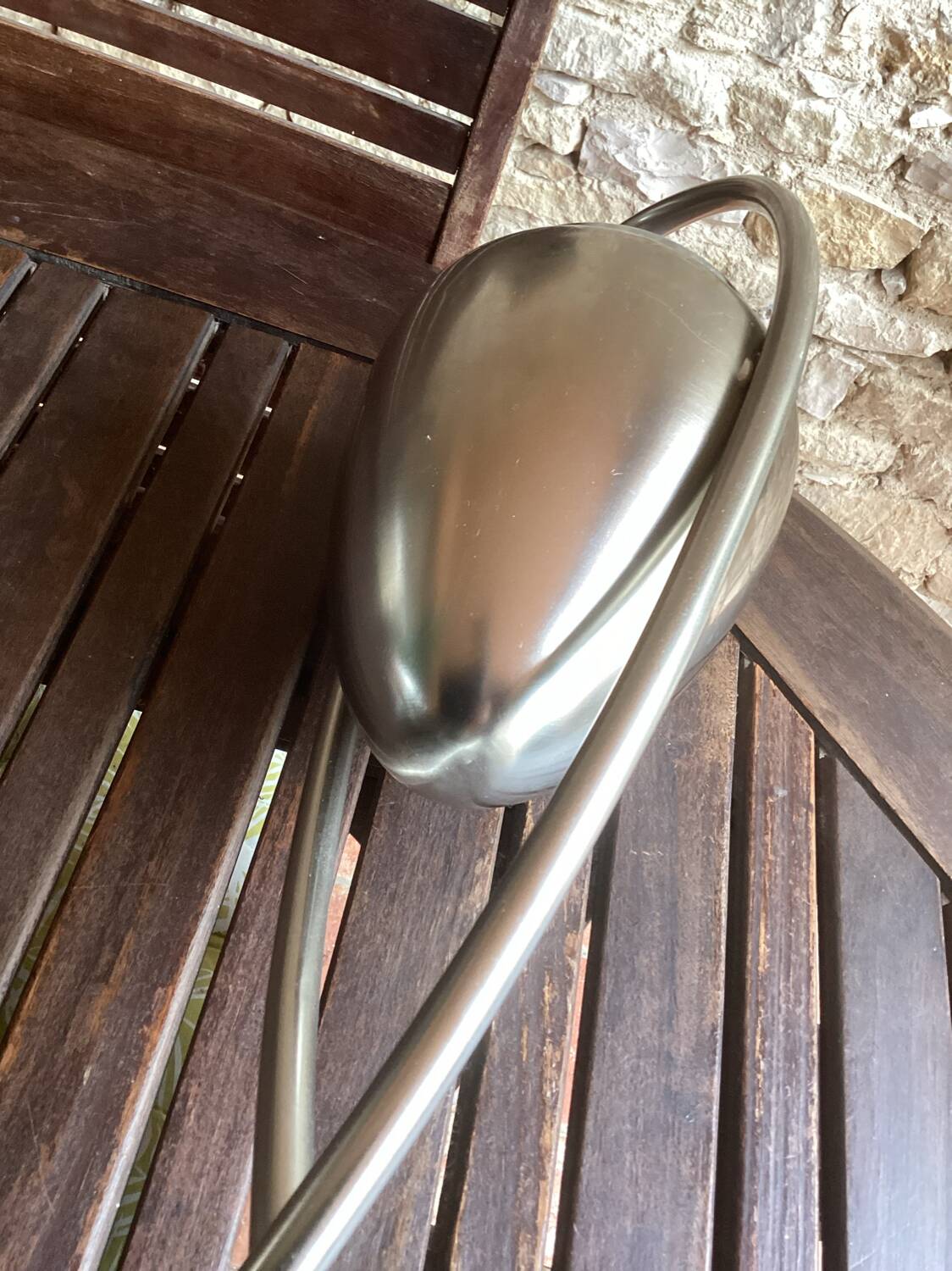 Free-standing ashtray