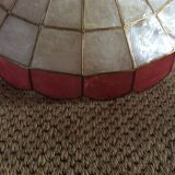 Mother-of-pearl suspension