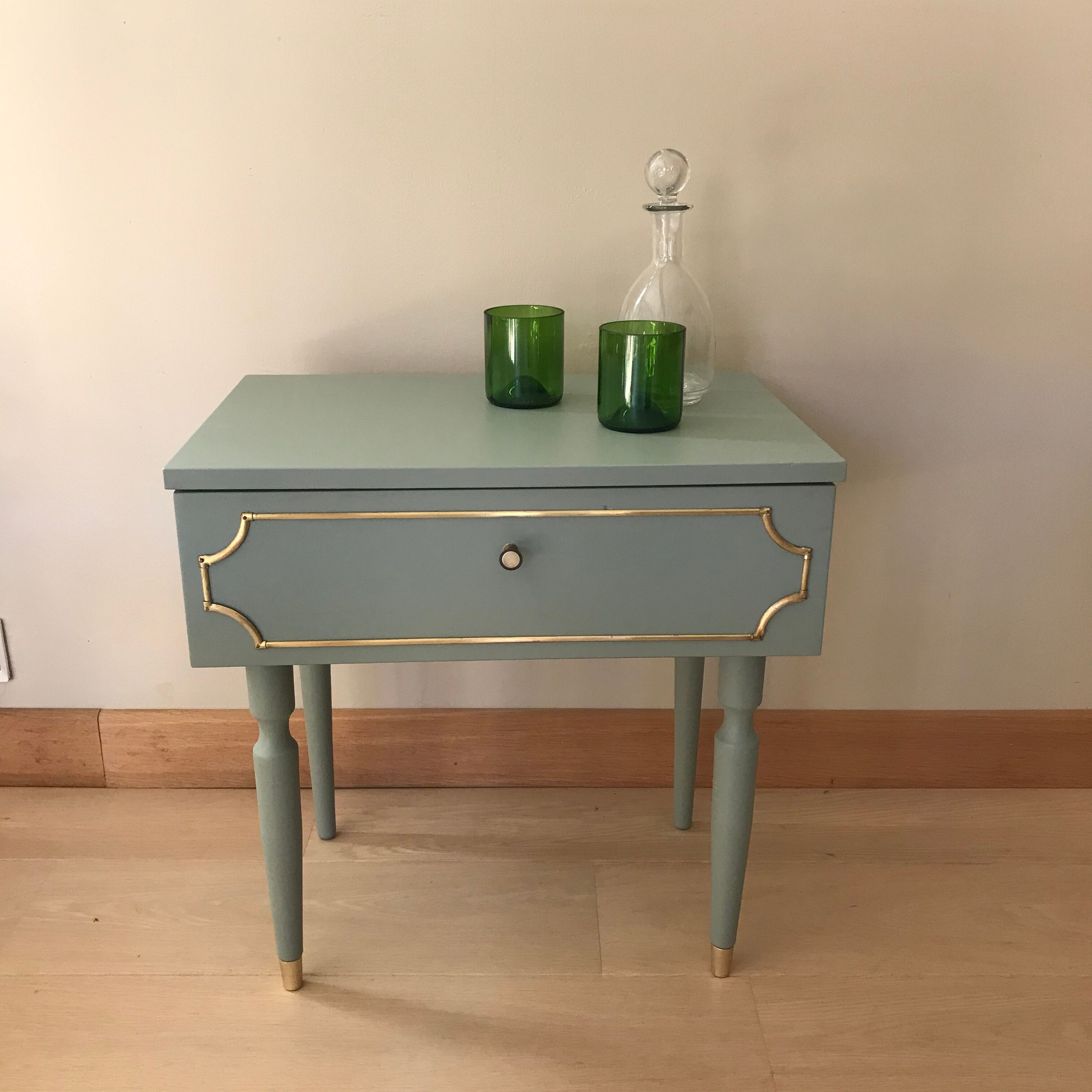 Eucalyptus bedside