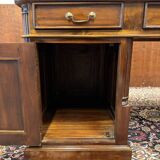 Classic English Chesterfield Desk