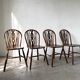 Suite de Quatre Chaises "Windsor"