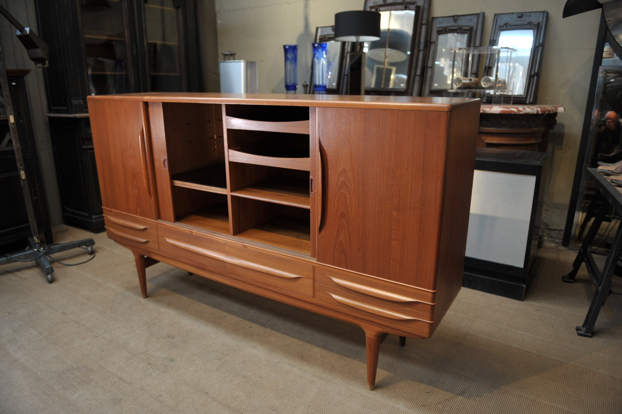 Vintage scandinavian teak furniture by Samcom Denmark