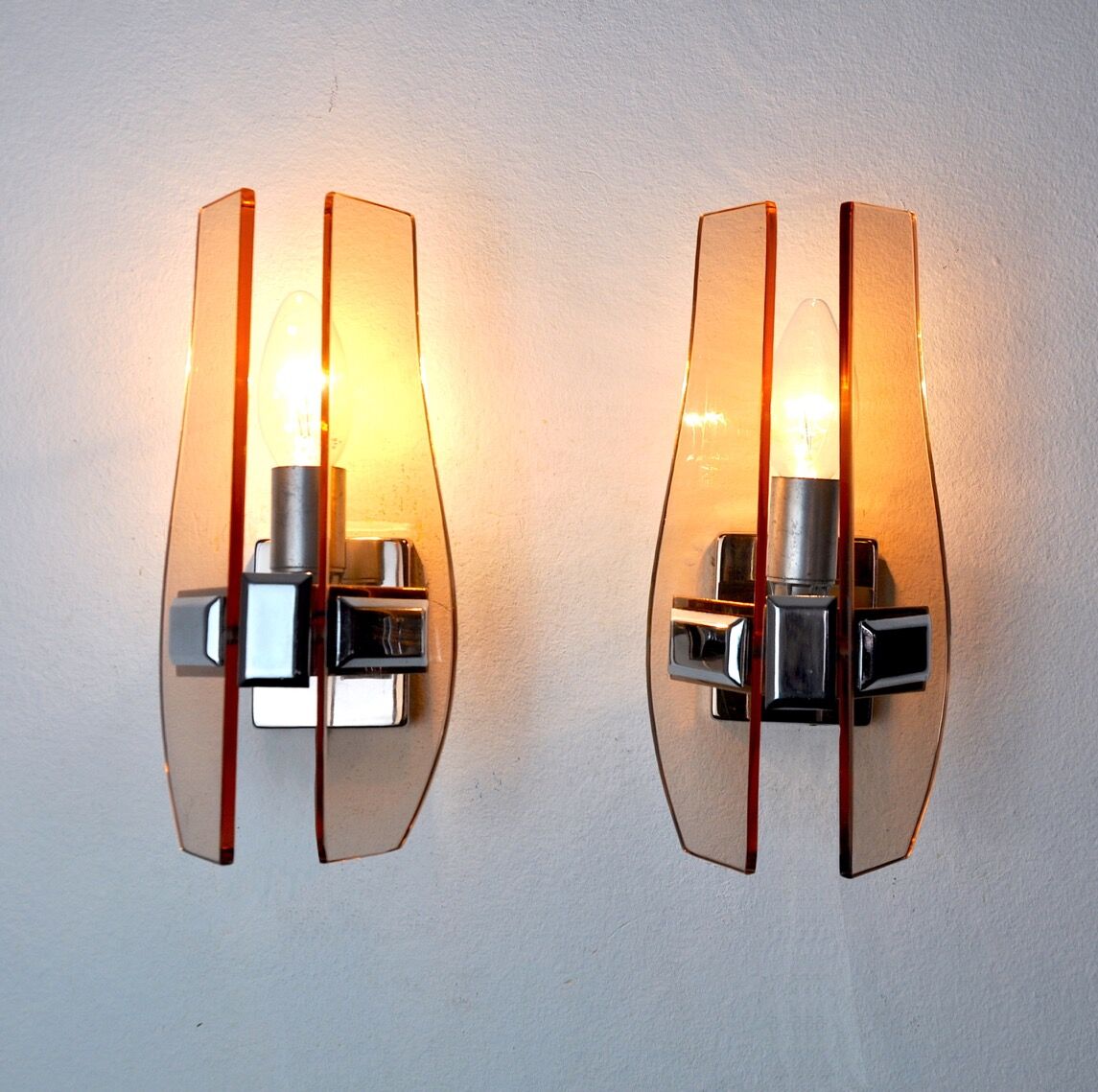 Pair of Veca Rose wall lamps, Murano glass, Italy, 1960