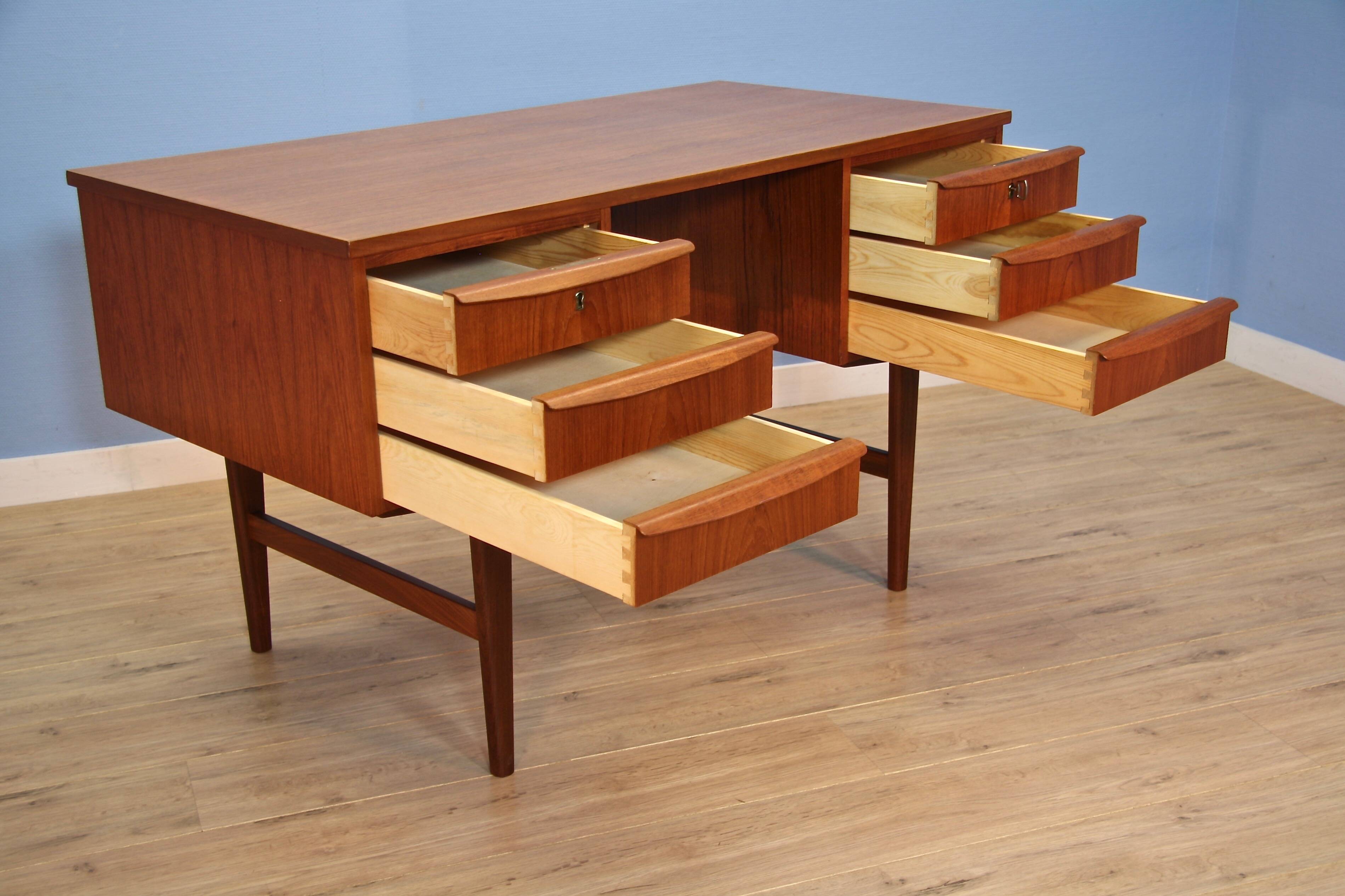 Danish writing desk in teak, 1960s