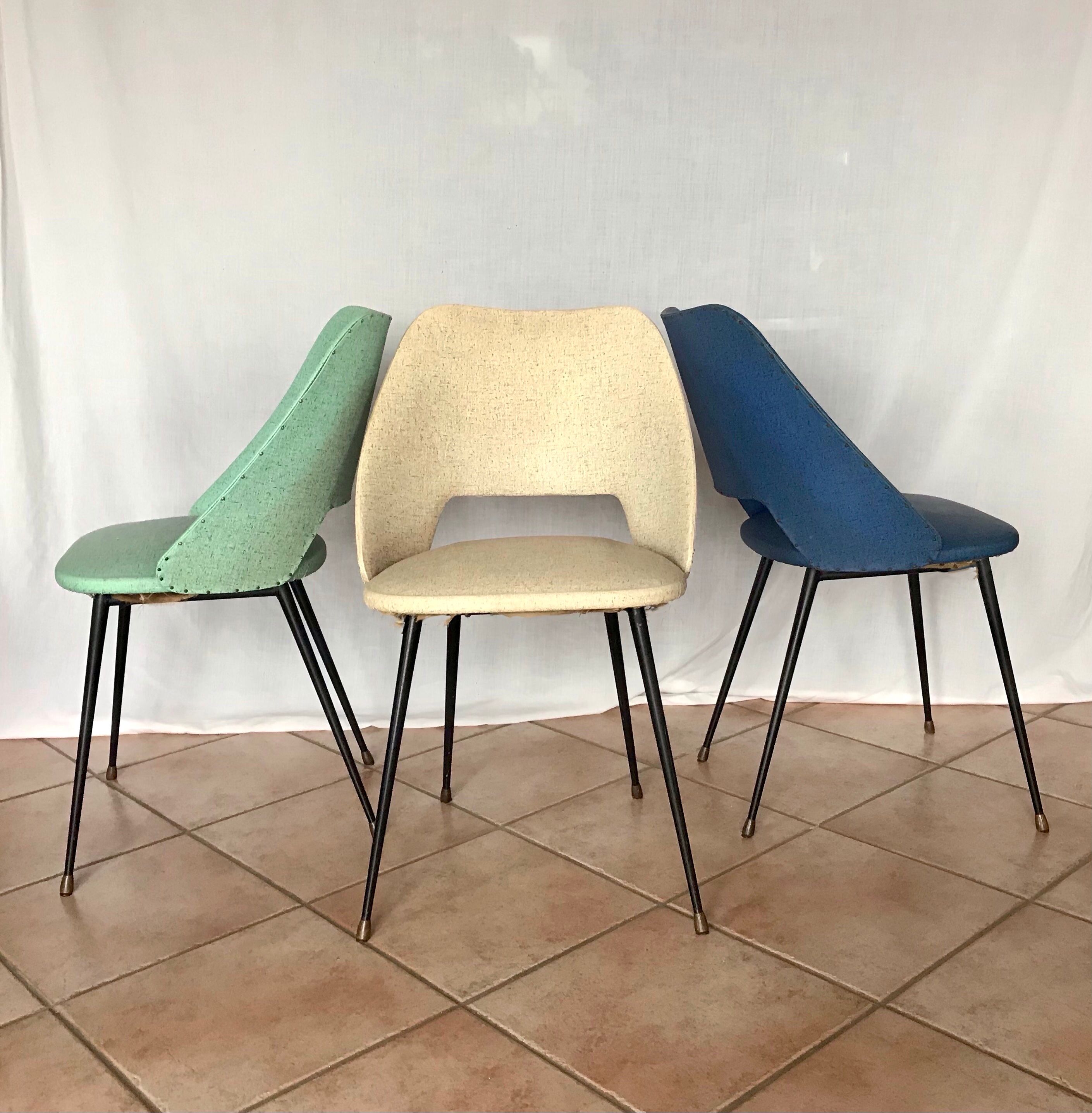 3 chaises tonneau années 50/60 skaï
