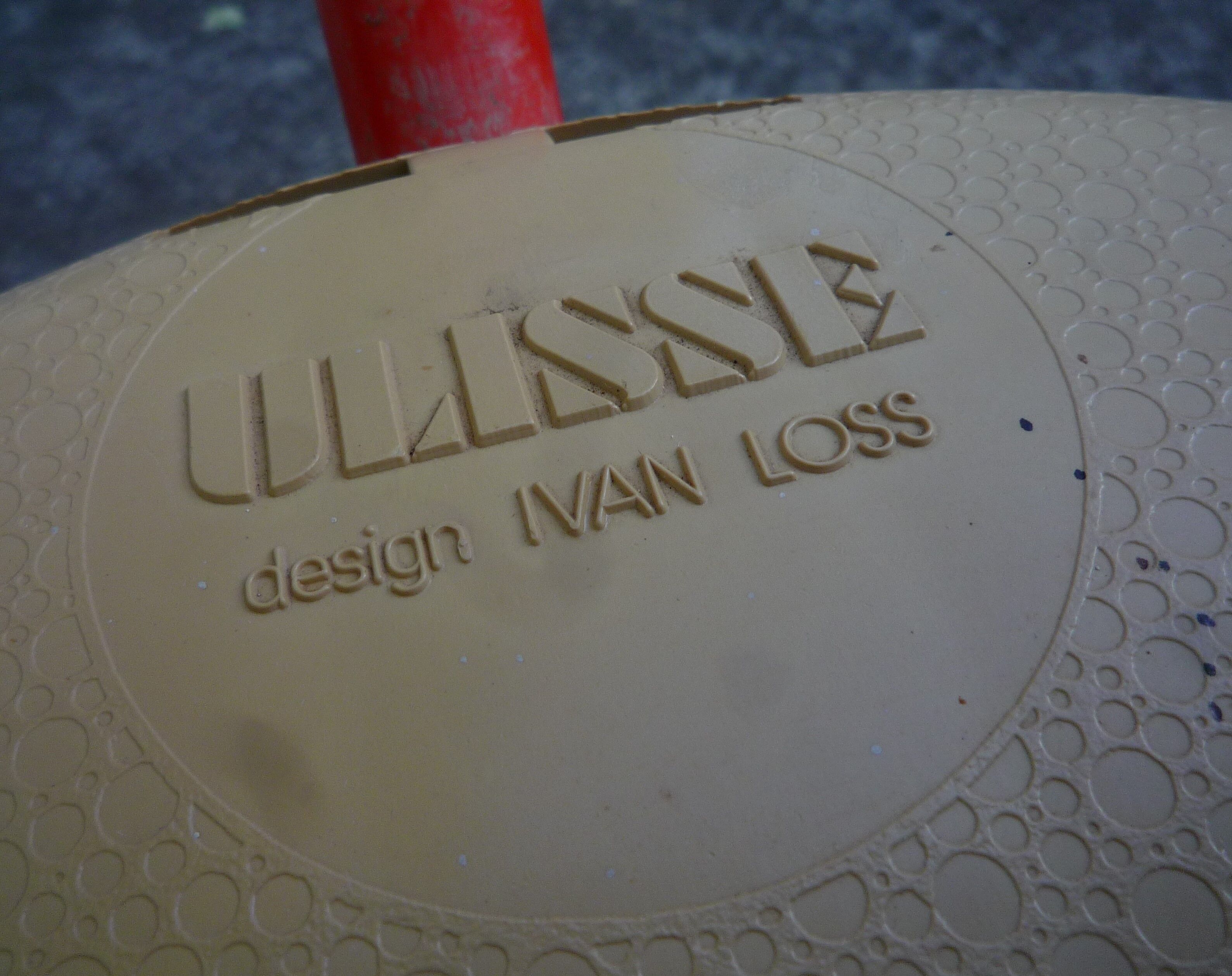 Ulisse cane stool/folding chair, red, Ivan Loss design, vintage Italian 1980s