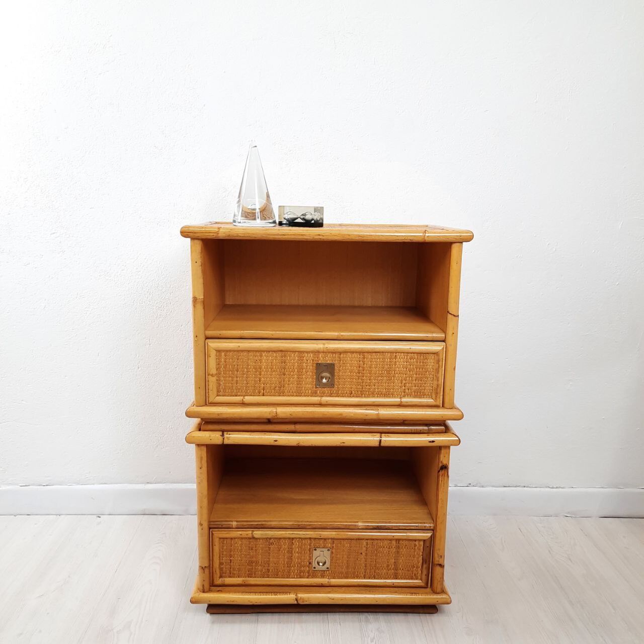 Vintage bamboo bedroom, Dal vera, wicker