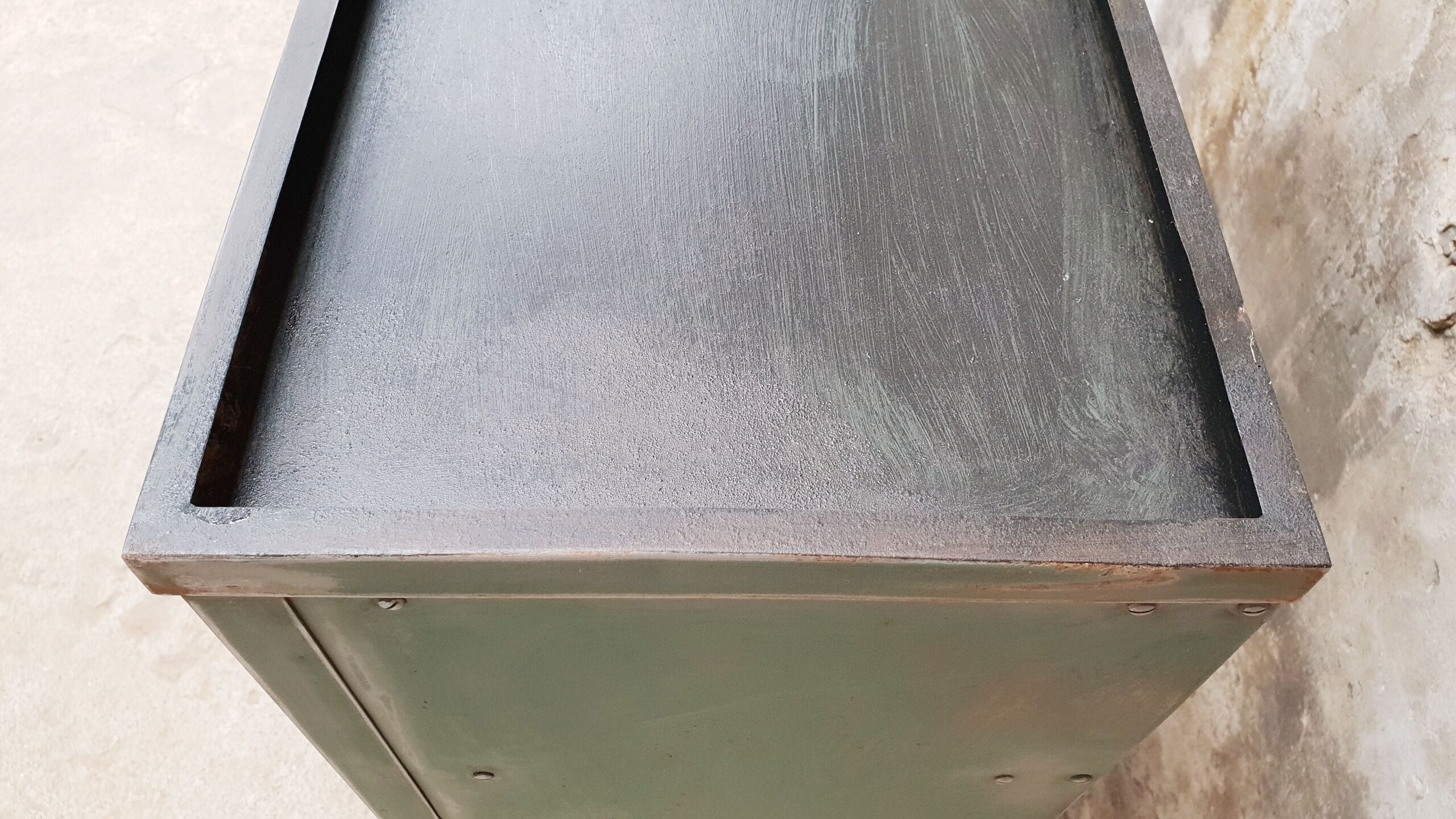 Strafor valve cabinet