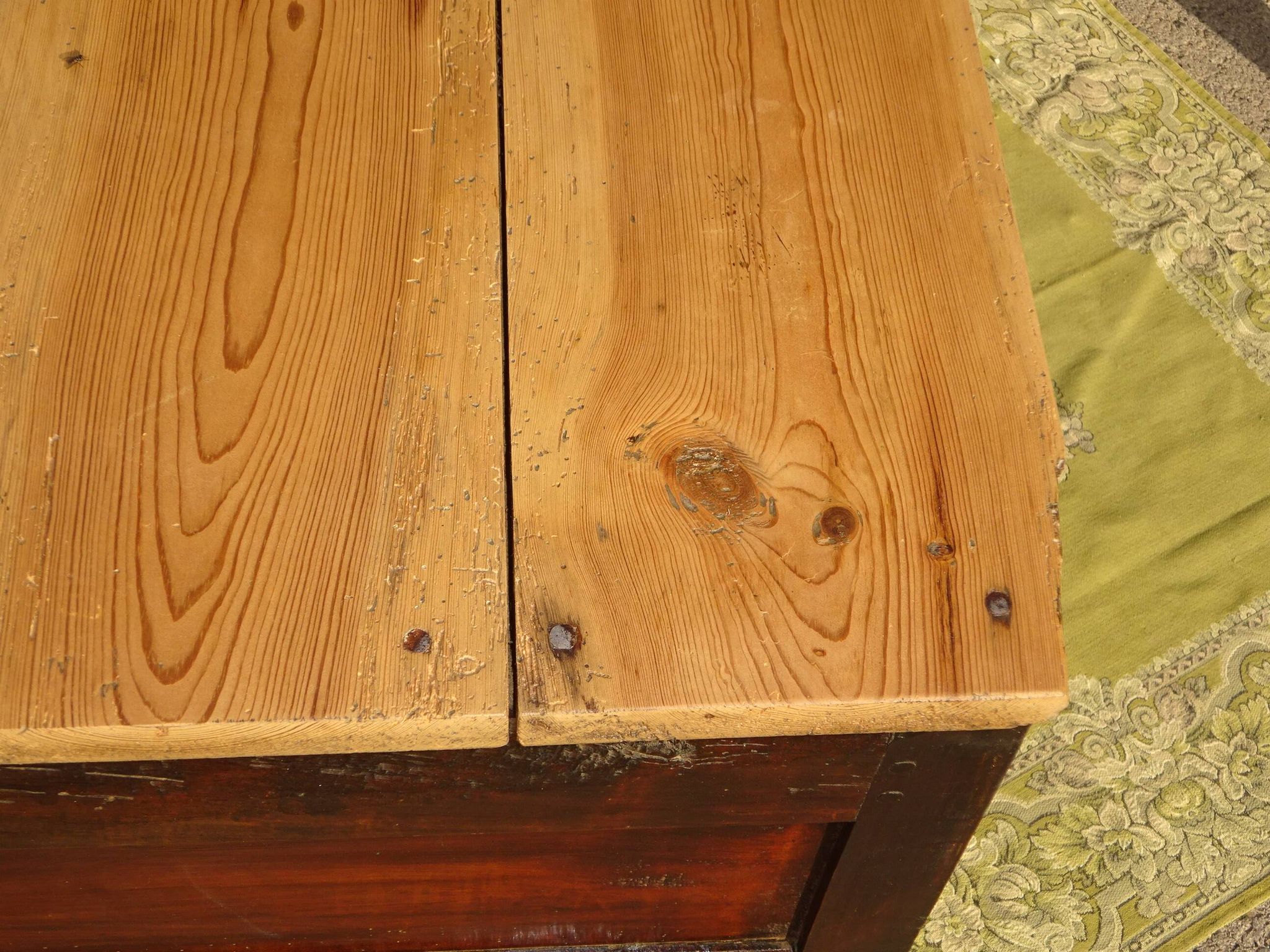 Large and old piece of trade furniture, trouser press.