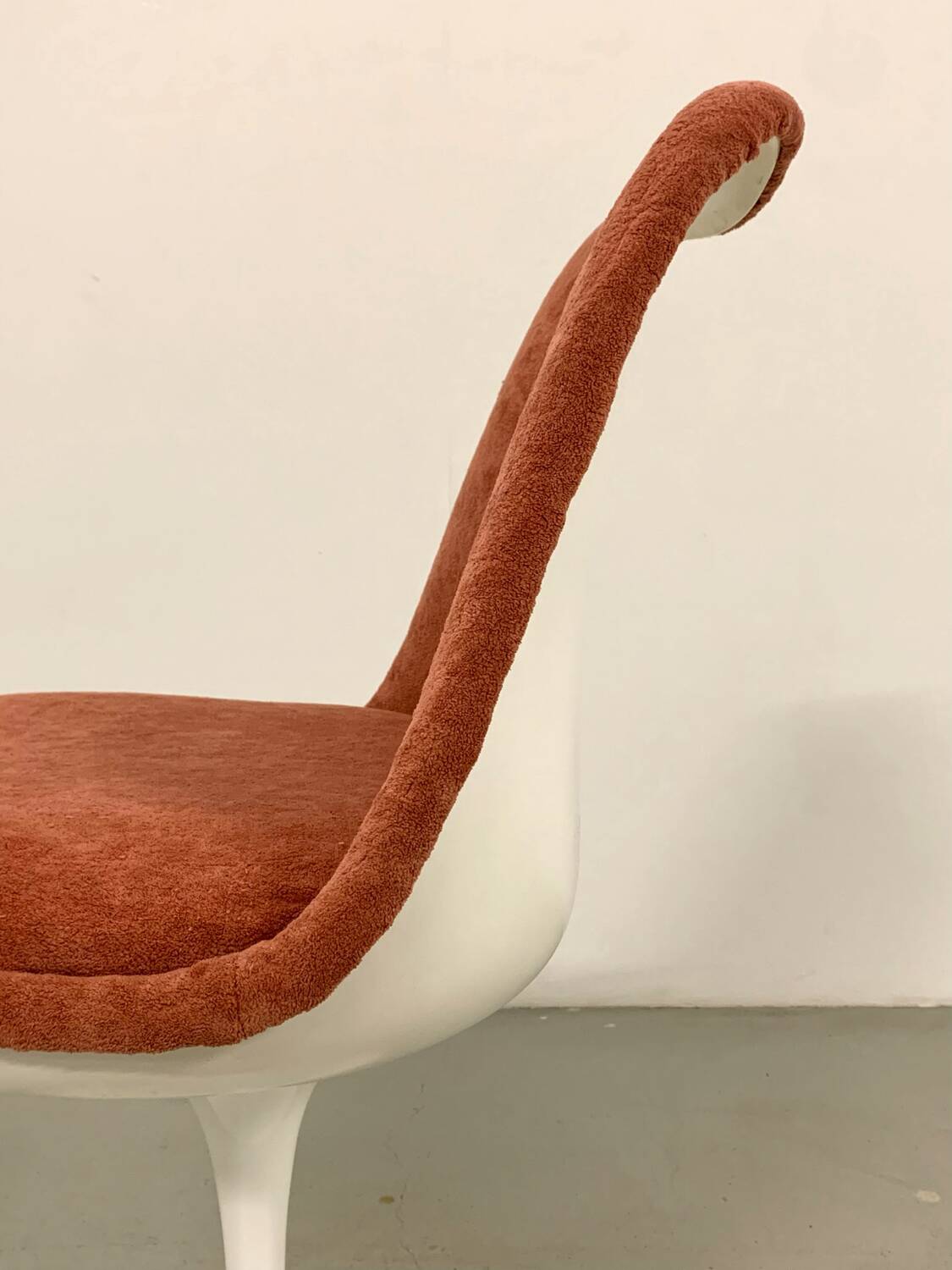 Eero Saarinen Side Chair upholstered 80s by Knoll