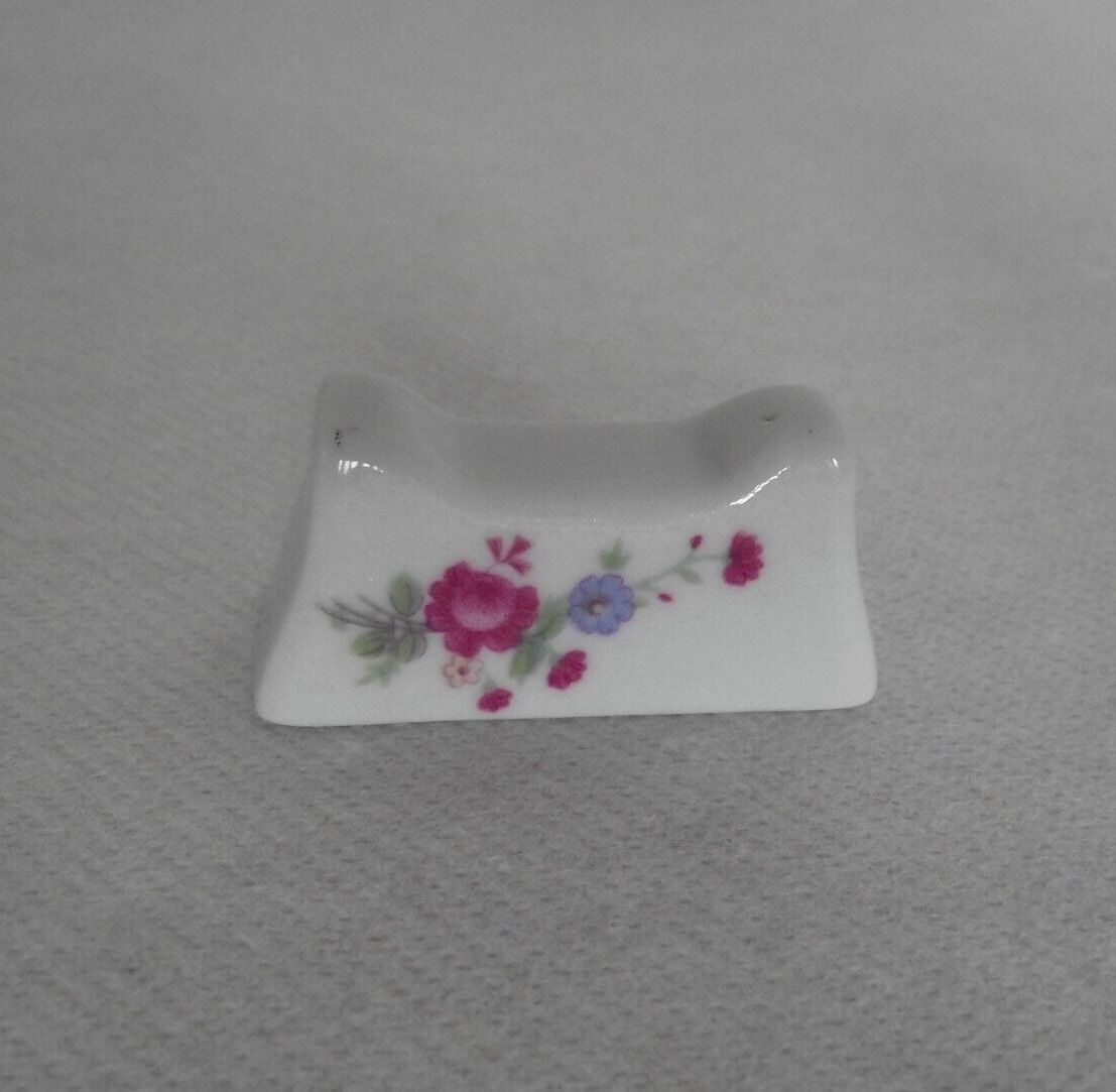 Set of 12 vintage cutlery in French porcelain with a lovely floral decoration 4430