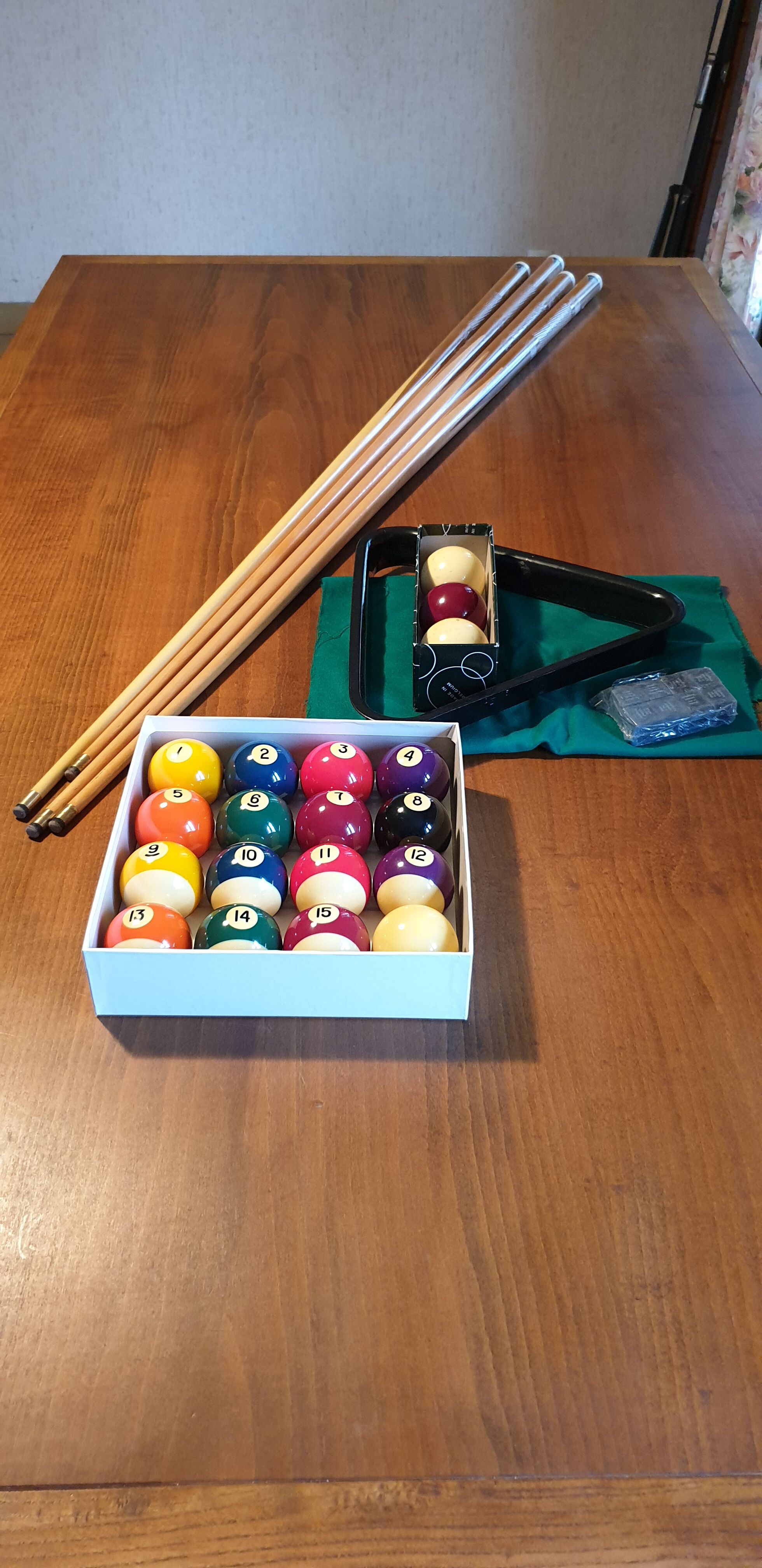 French and American table billard