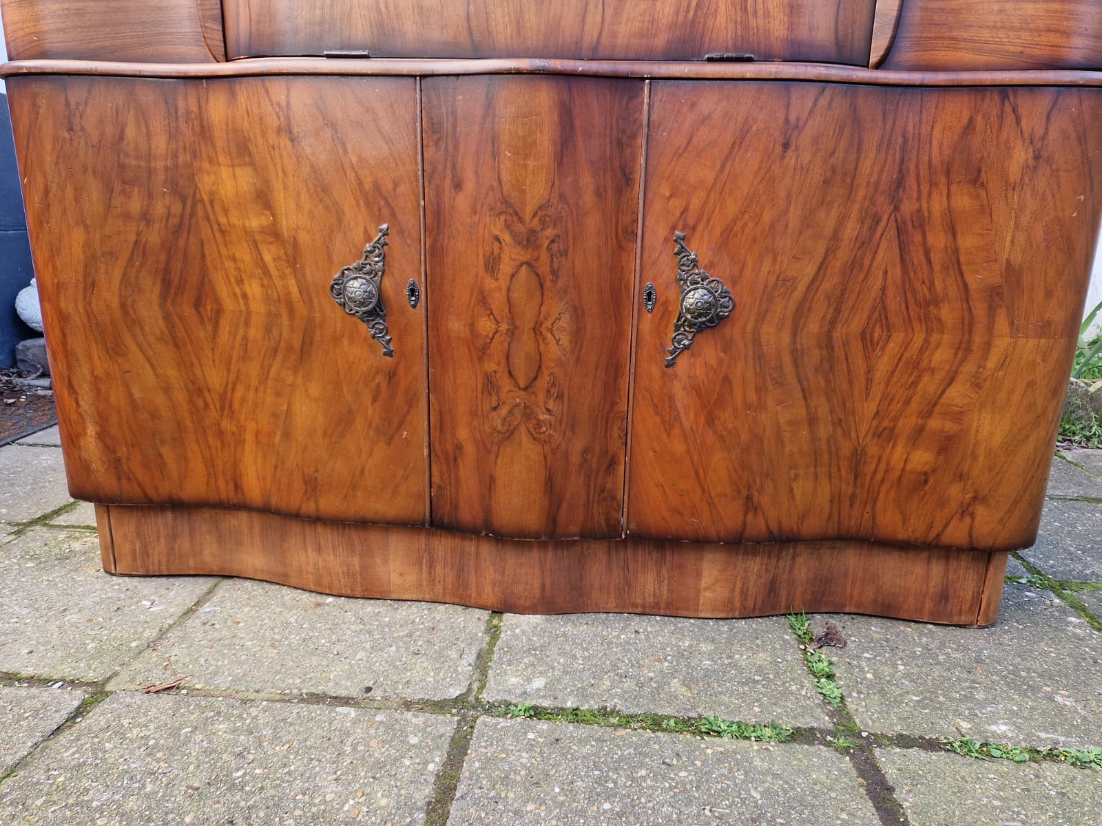 English bar furniture Stonehill Furniture