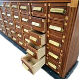 Grand cabinet d’apothicaire antique en acajou, 1909