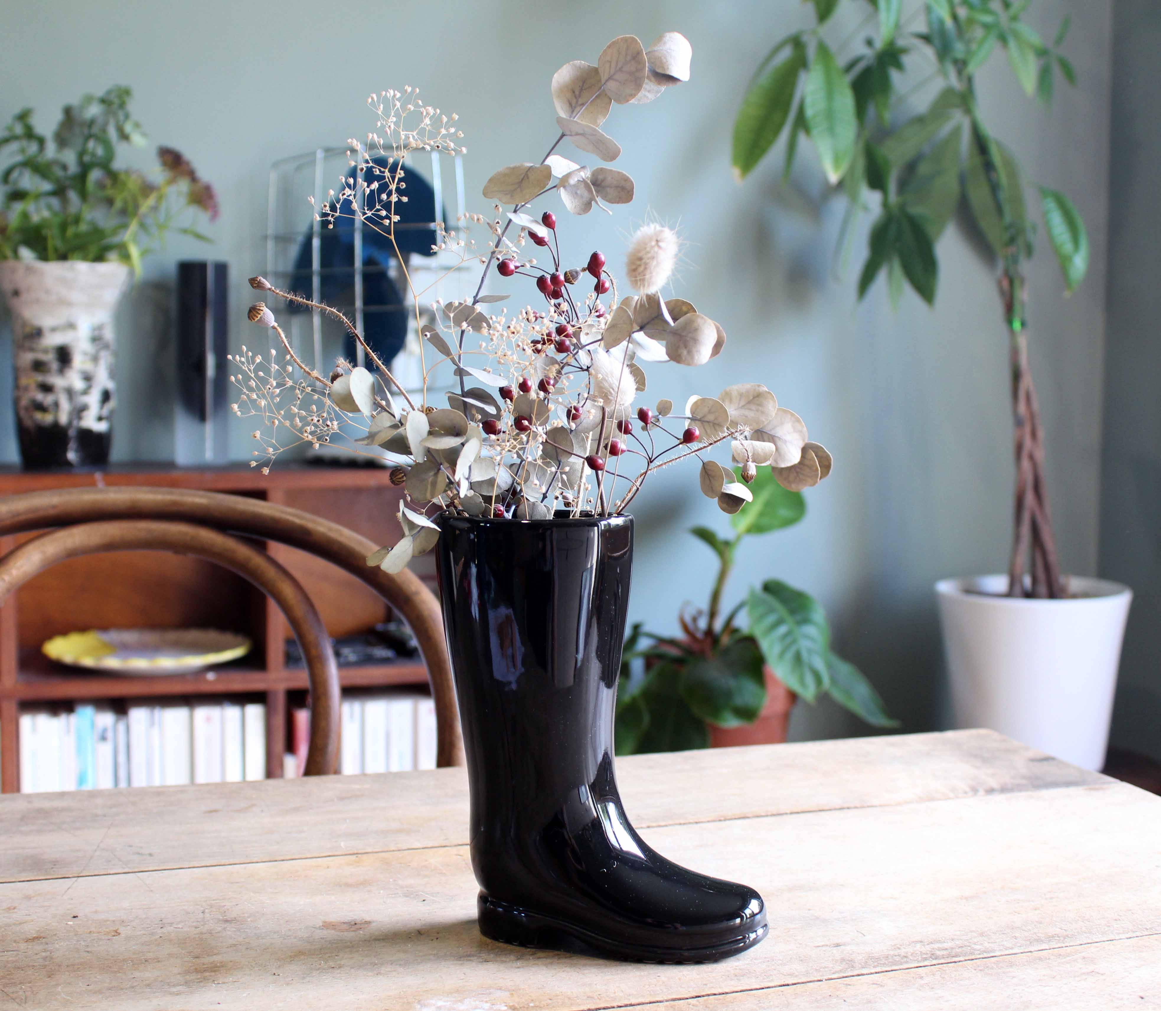 Vase vintage en céramique forme de botte