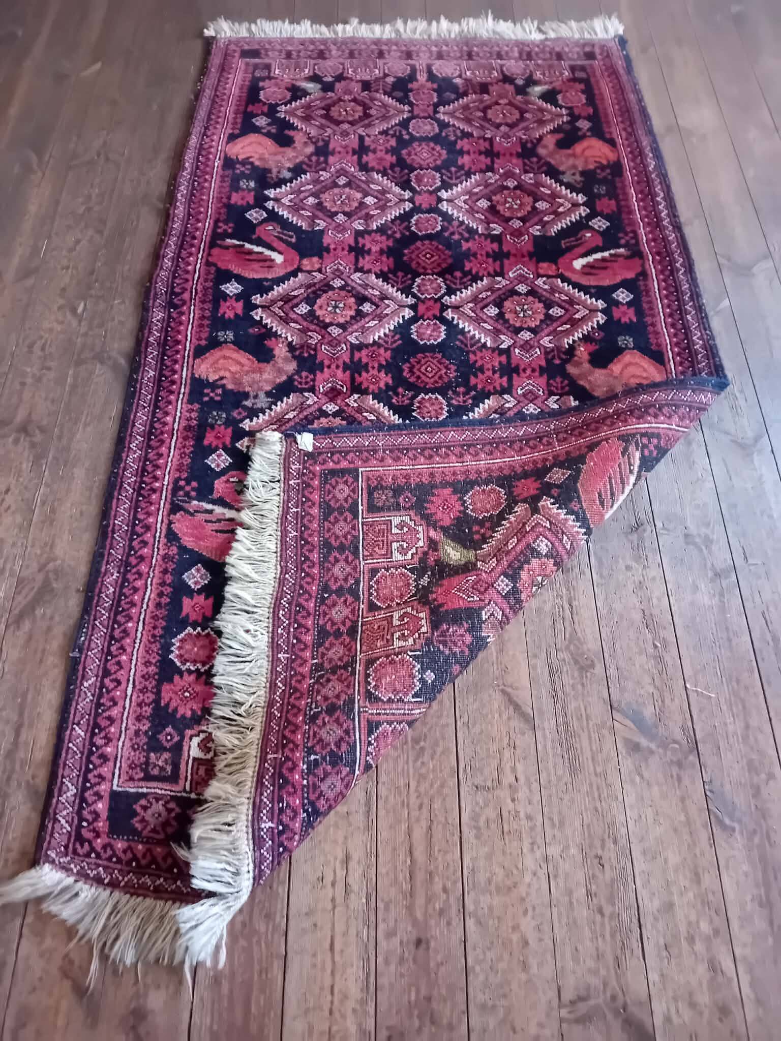 Handmade Belouch Persian rug 198x109cm