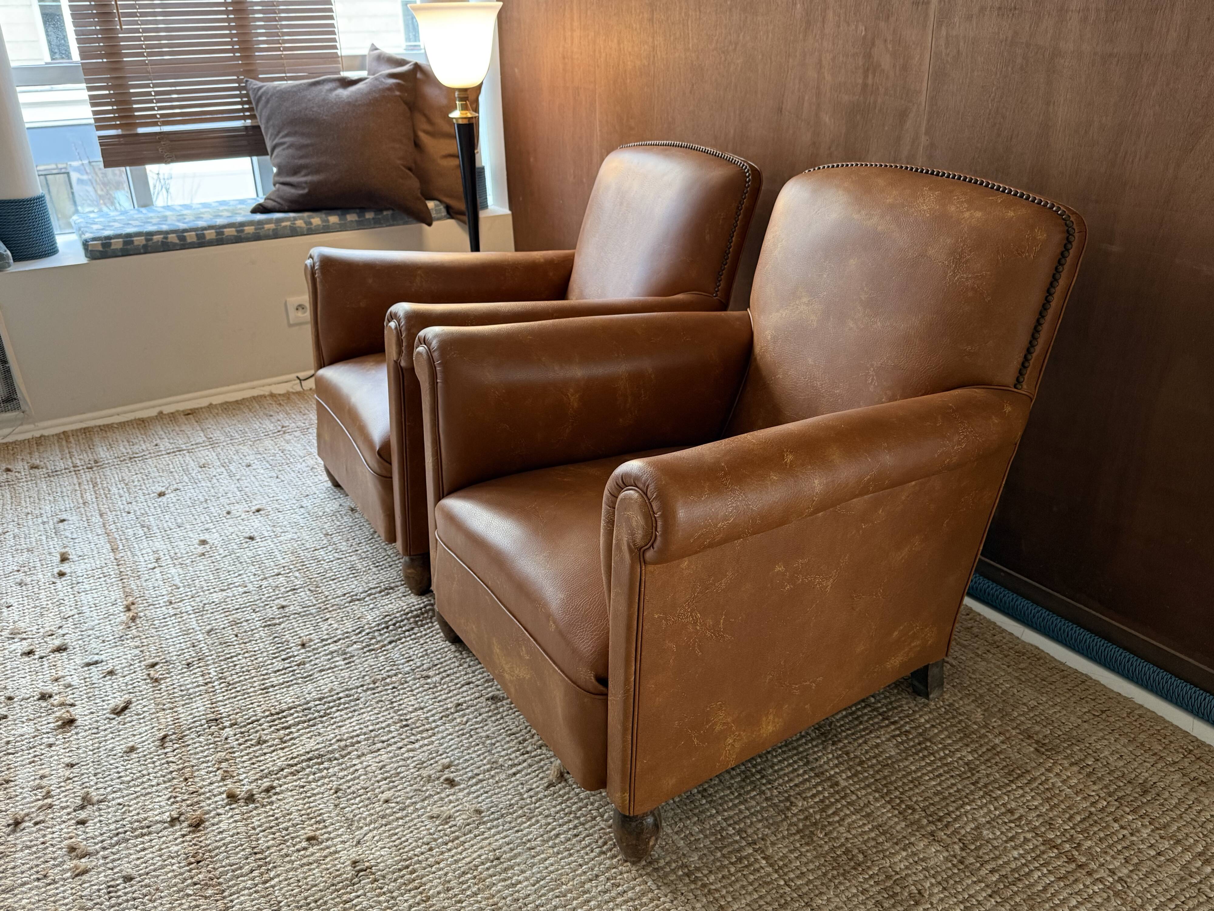 Pair of Club Armchairs in Imitation Leather