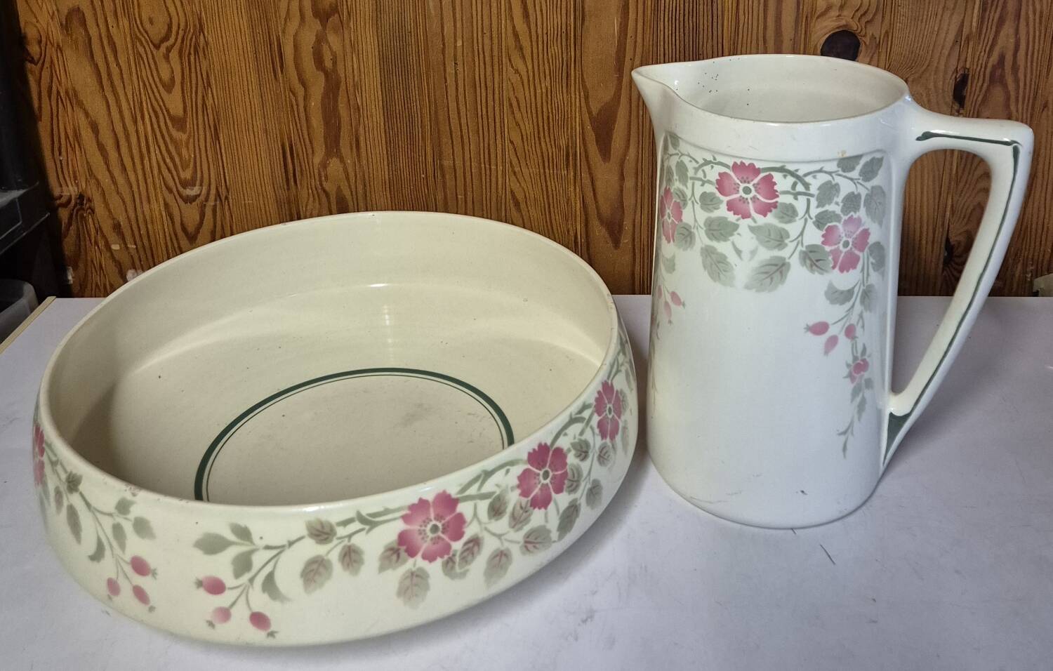K&G Lunéville Eglantine jug and basin earthenware toilet set