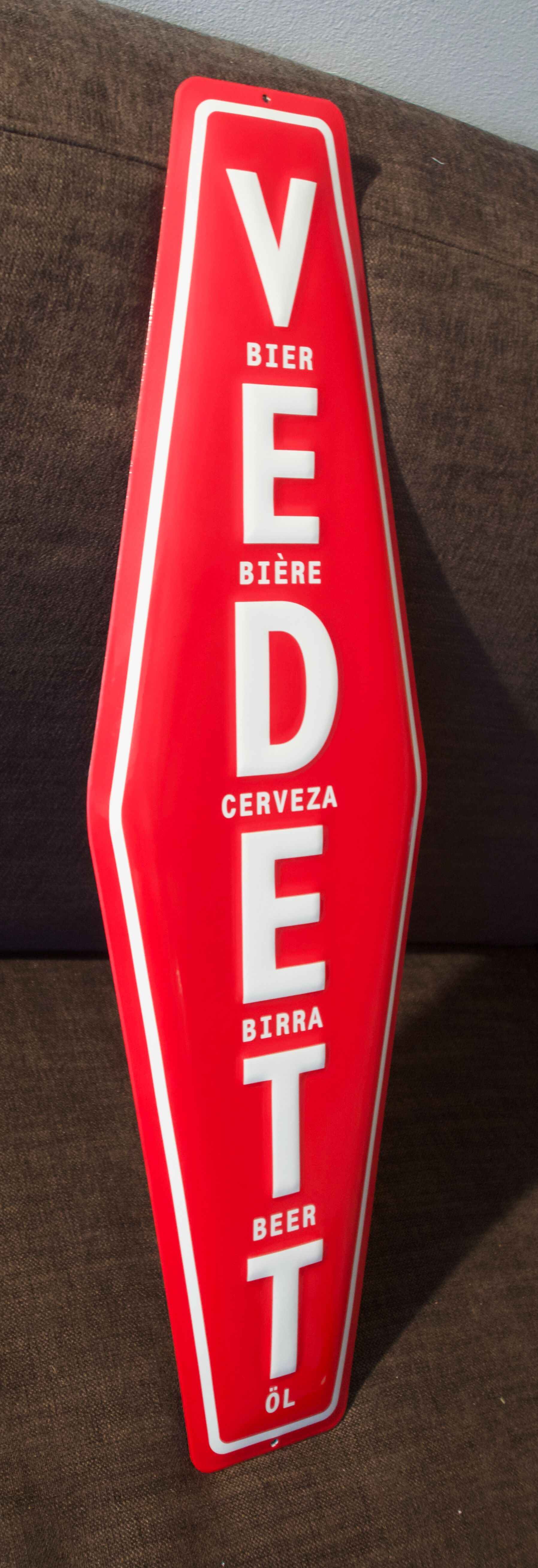 Enamelled plate advertising for the famous Belgian beer brand VEDETT (Duvel)