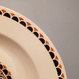 Suite of 7 hollow plates Saarguemines