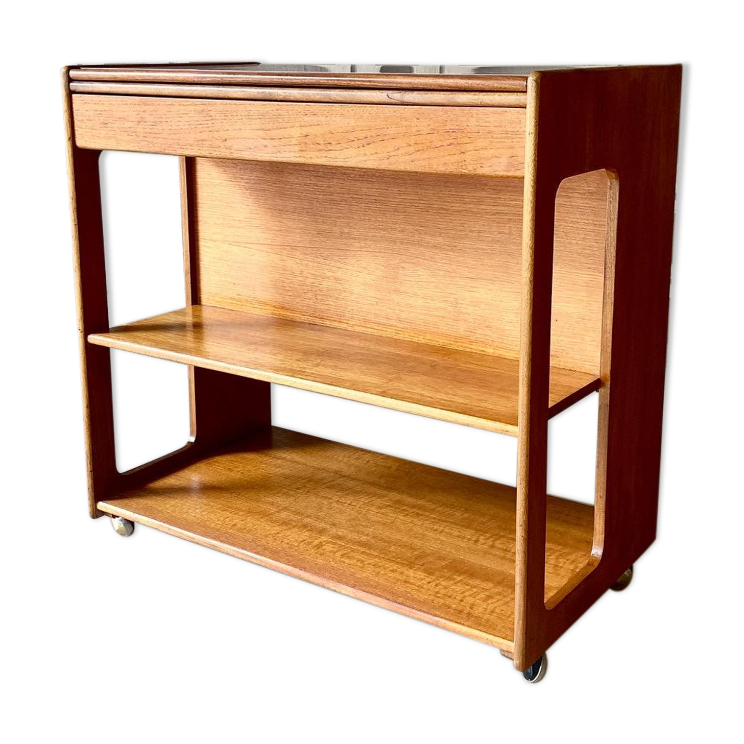 McIntosh teak service