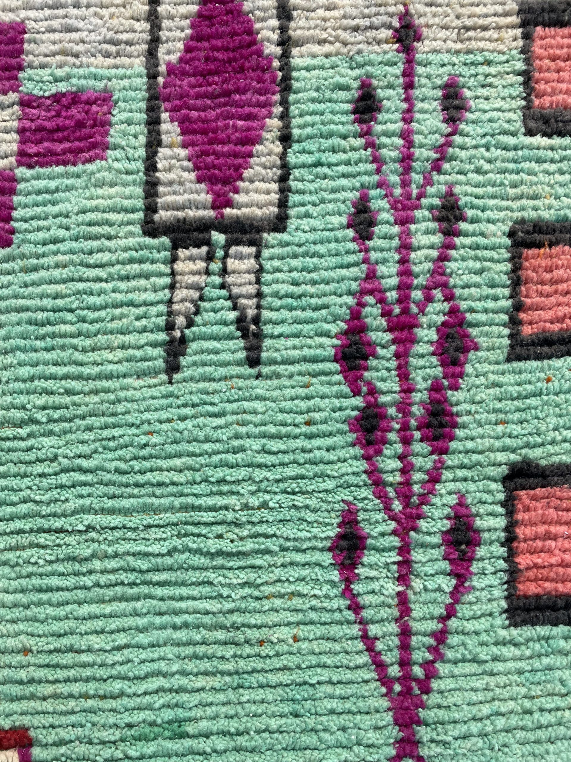 Large Moroccan Berber Carpet Boujad in Wool ideal Salon,