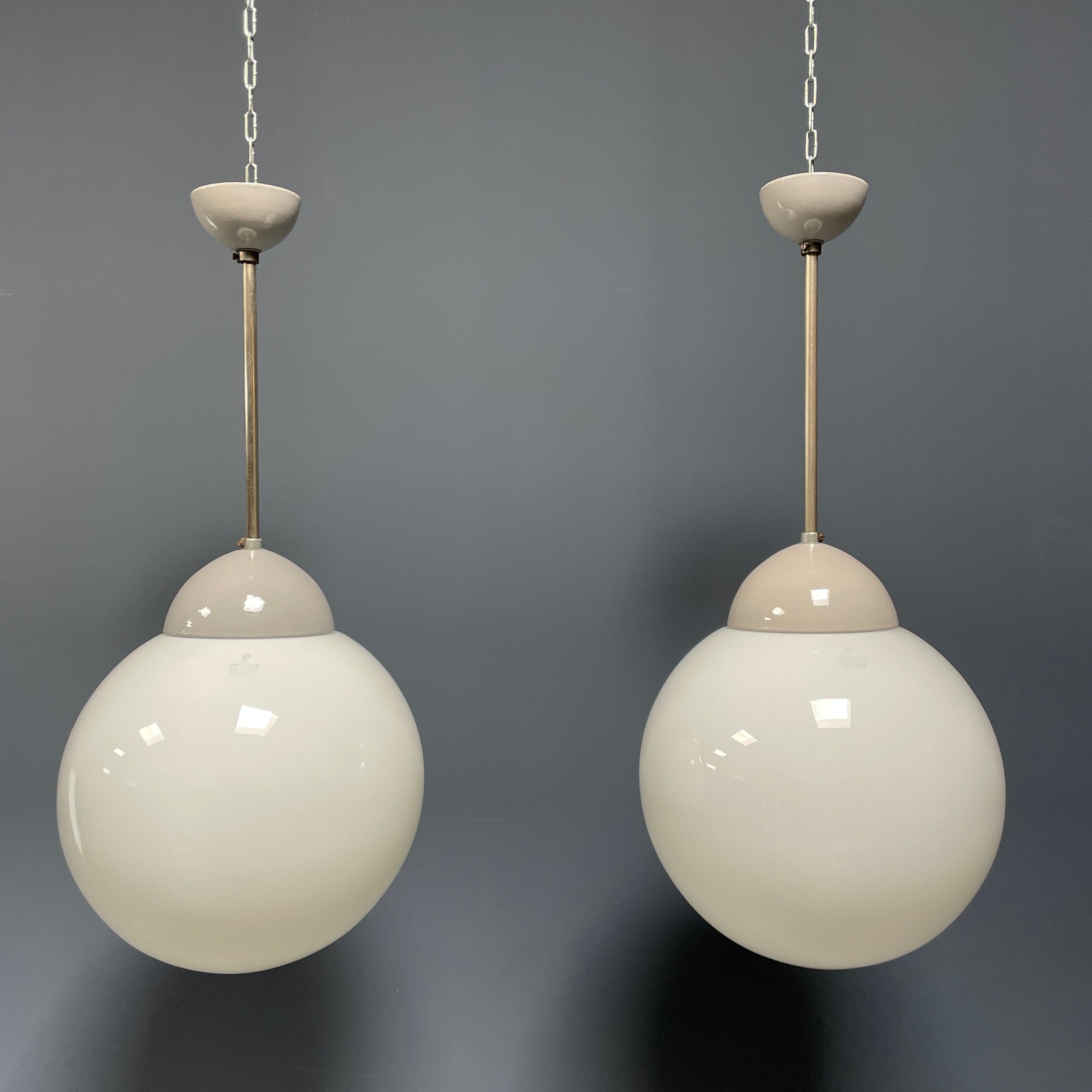 Ensemble de deux suspensions opalines Philips Phililight